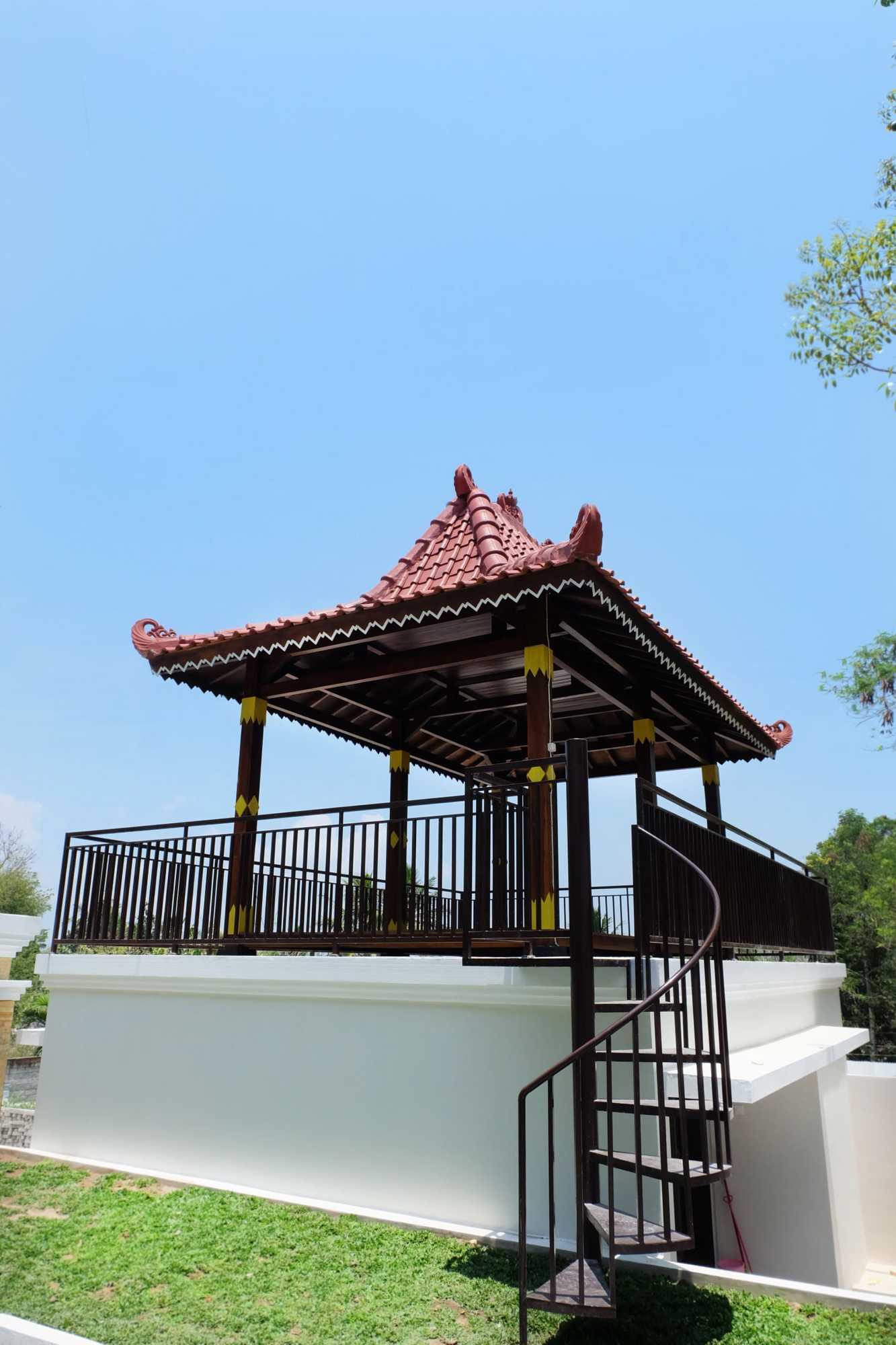 Gift card for Villa Jogja Grand Bale With Private Pool by Simply Homy Gift card for Villa Jogja Grand Bale With Private Pool by Simply Homy