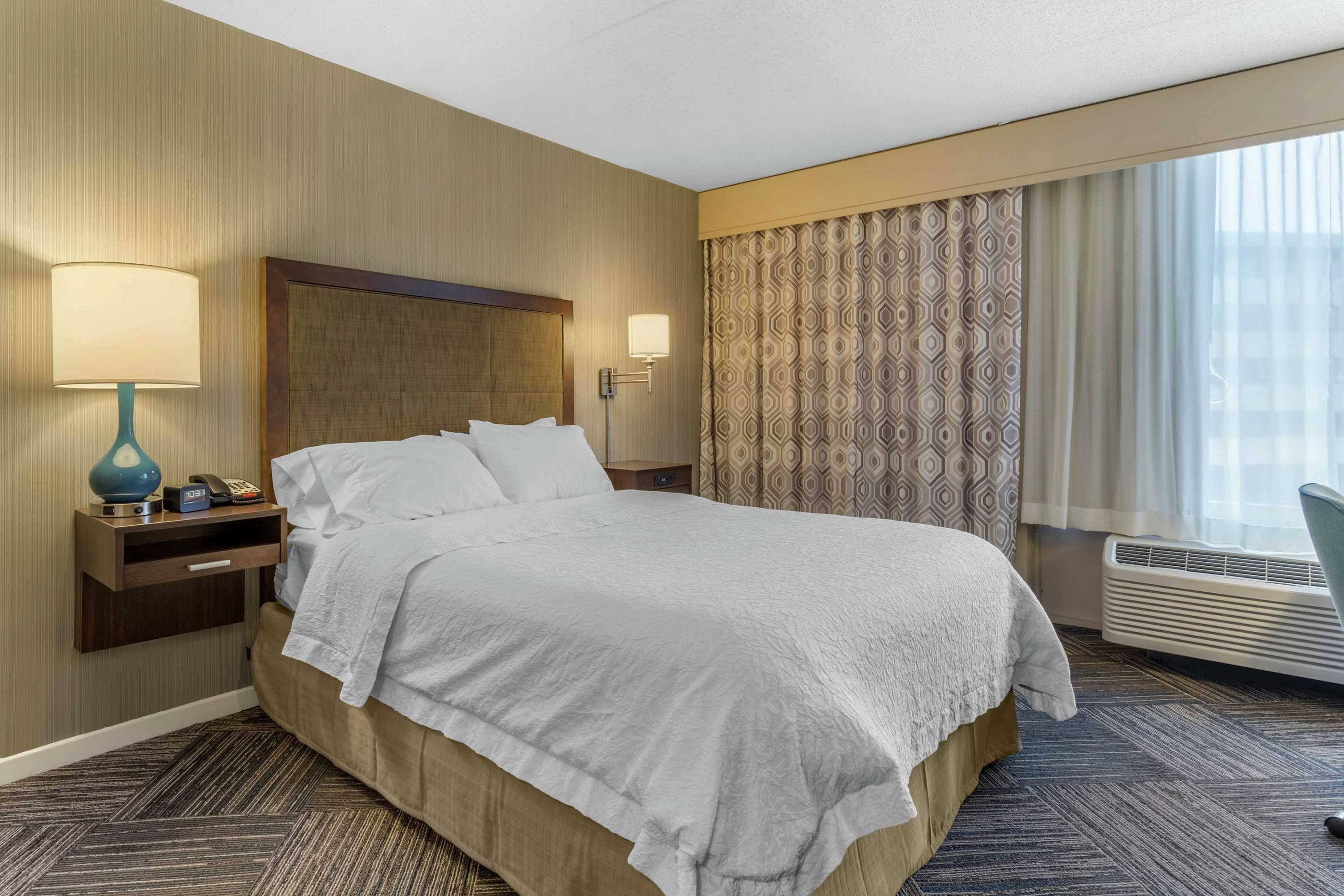Gift card for Hampton Inn Green Bay Downtown Gift card for Hampton Inn Green Bay Downtown