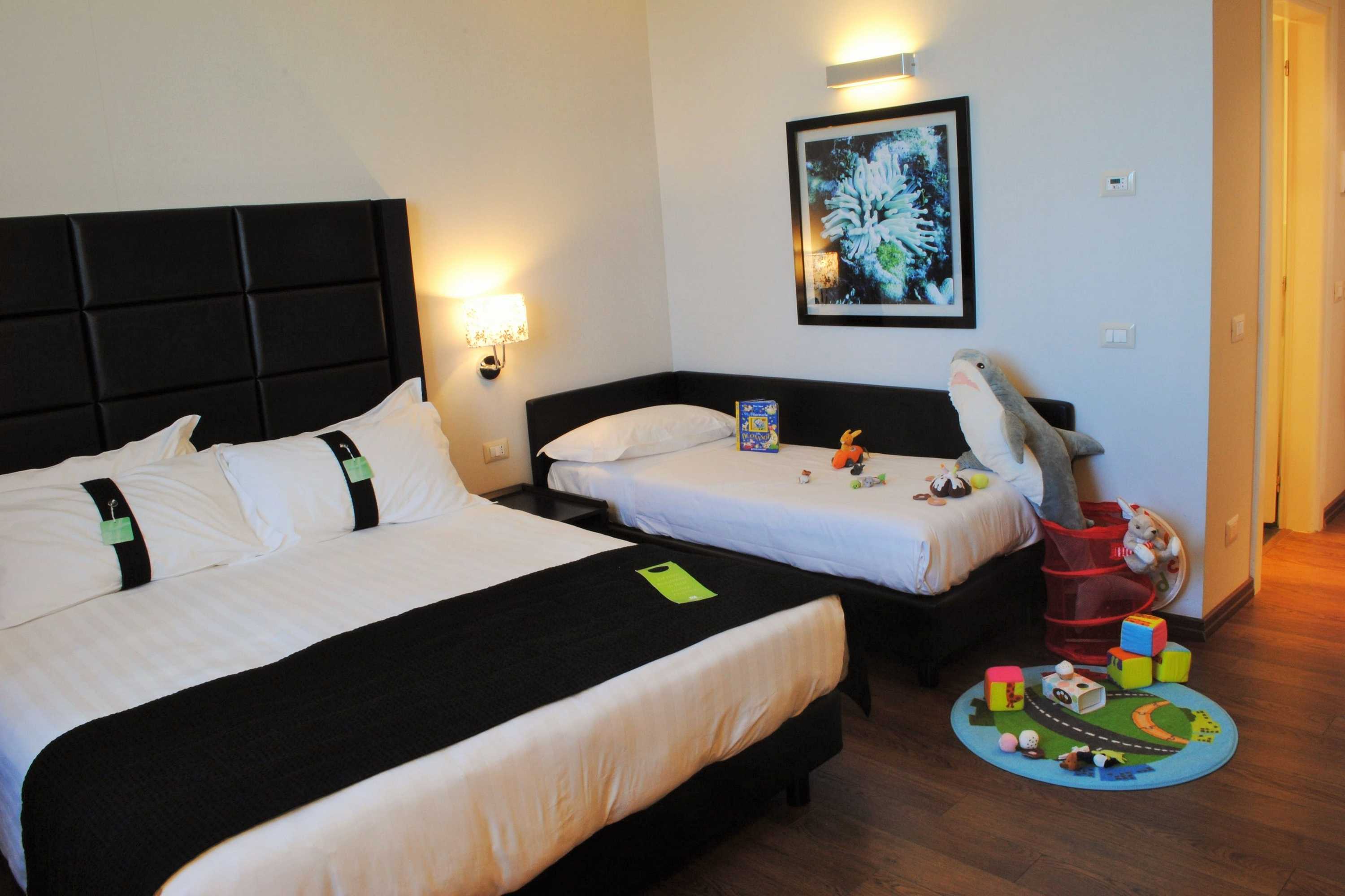 Gift card for Holiday Inn Genoa City by Ihg Gift card for Holiday Inn Genoa City by Ihg
