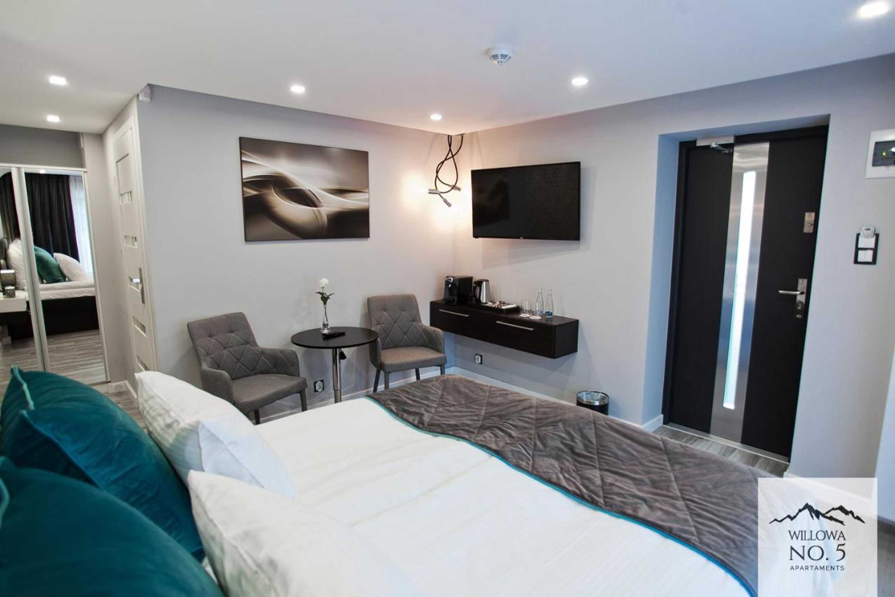 Gift card for Willowa No. 5 Apartaments