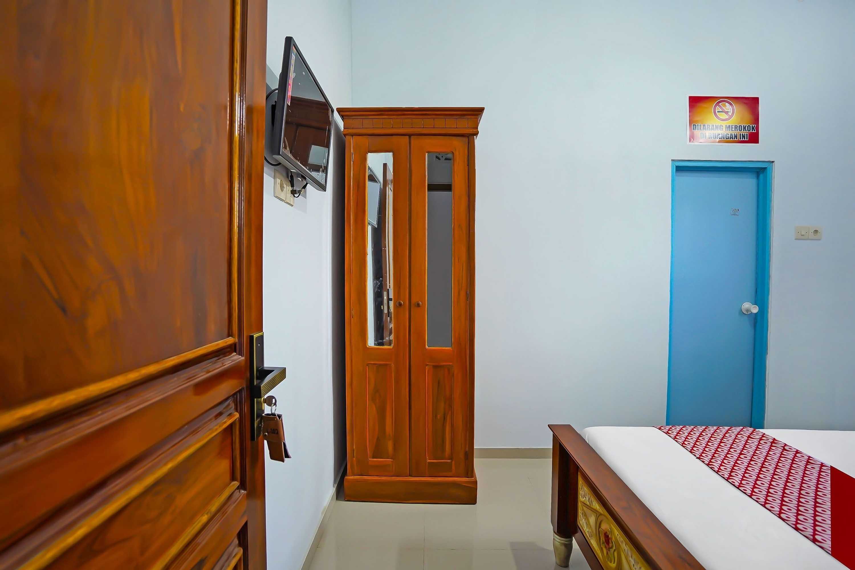 Gift card for Oyo 92416 Salsabila Homestay Gift card for Oyo 92416 Salsabila Homestay