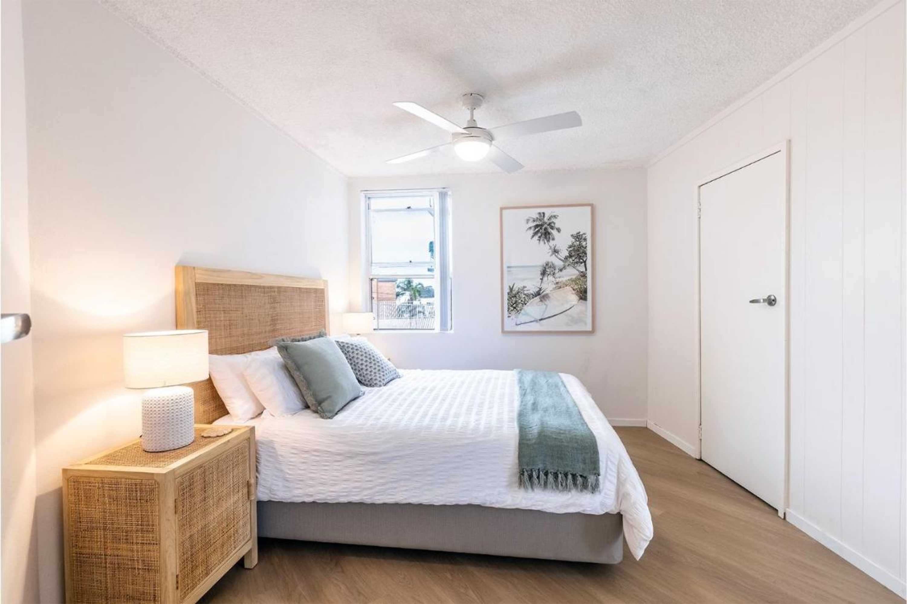 Gift card for Thurlow Lodge, 7,6 Thurlow Avenue - Beautifully Styled Unit With Wifi, Views And a Pool