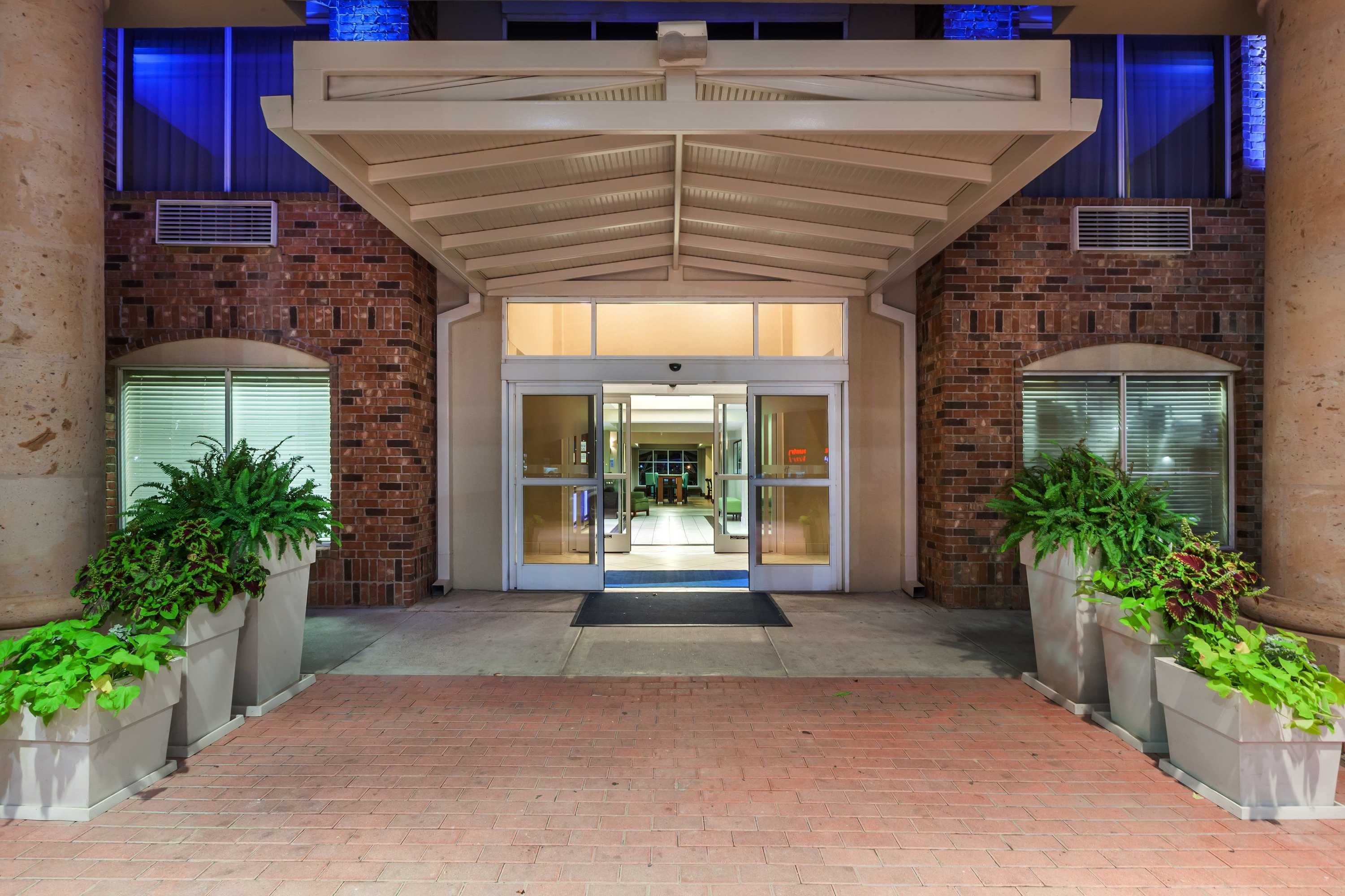 Gift card for Holiday Inn Express & Suites Eagle Pass by Ihg Gift card for Holiday Inn Express & Suites Eagle Pass by Ihg
