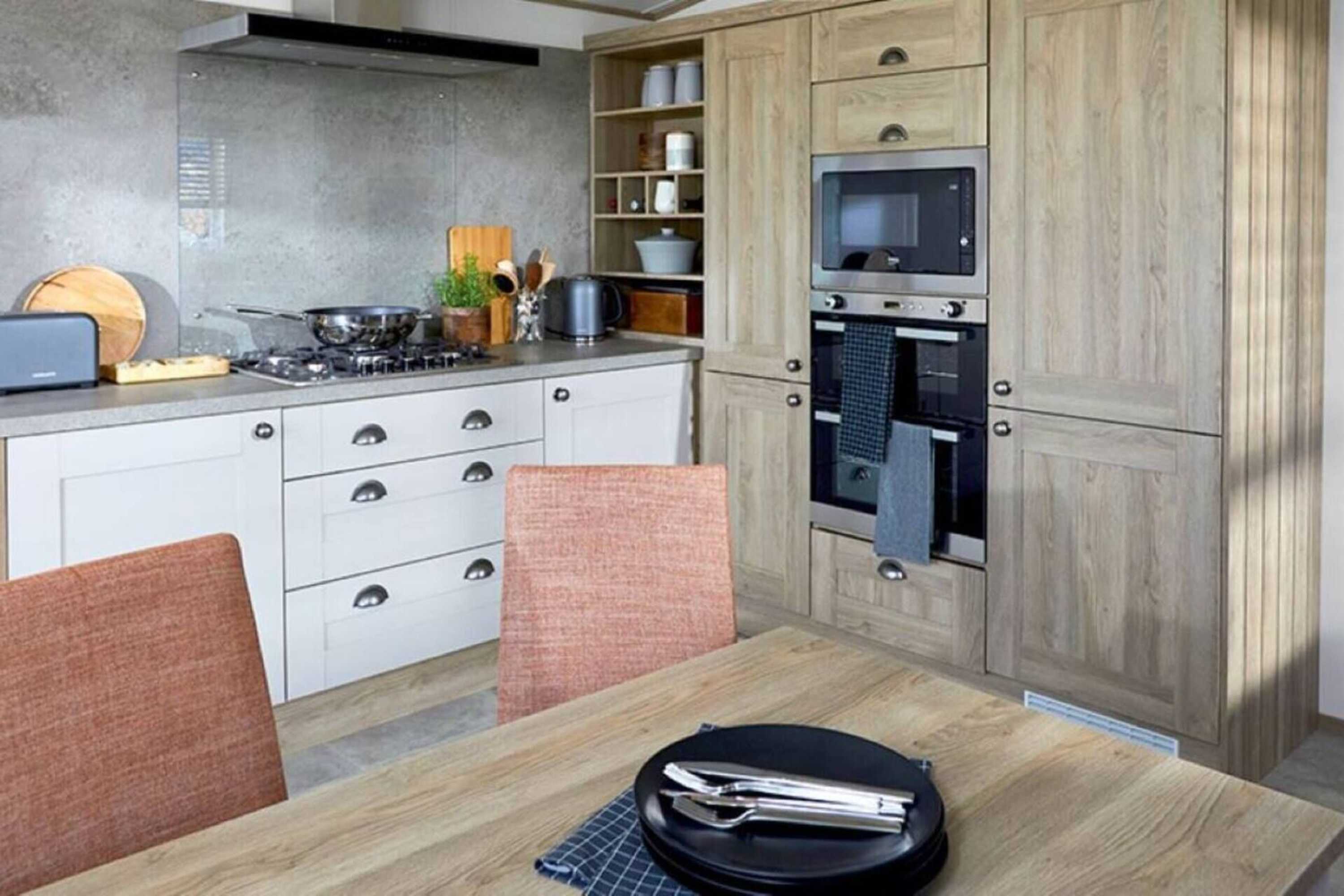Gift card for Captivating Bluebell Lodge 2-Bed Cotswolds Caravan Gift card for Captivating Bluebell Lodge 2-Bed Cotswolds Caravan
