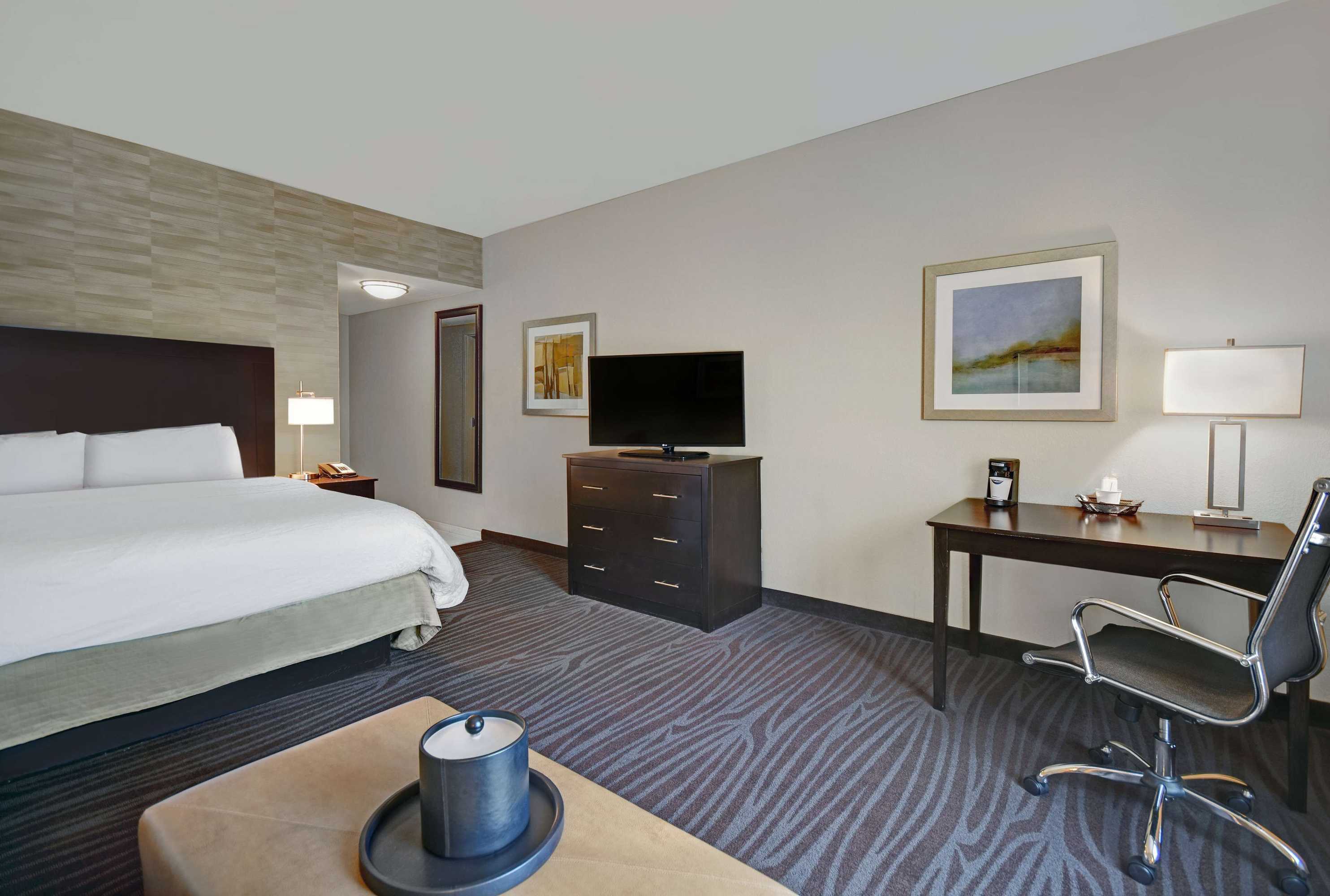 Gift card for Hampton Inn & Suites Robbinsville Gift card for Hampton Inn & Suites Robbinsville