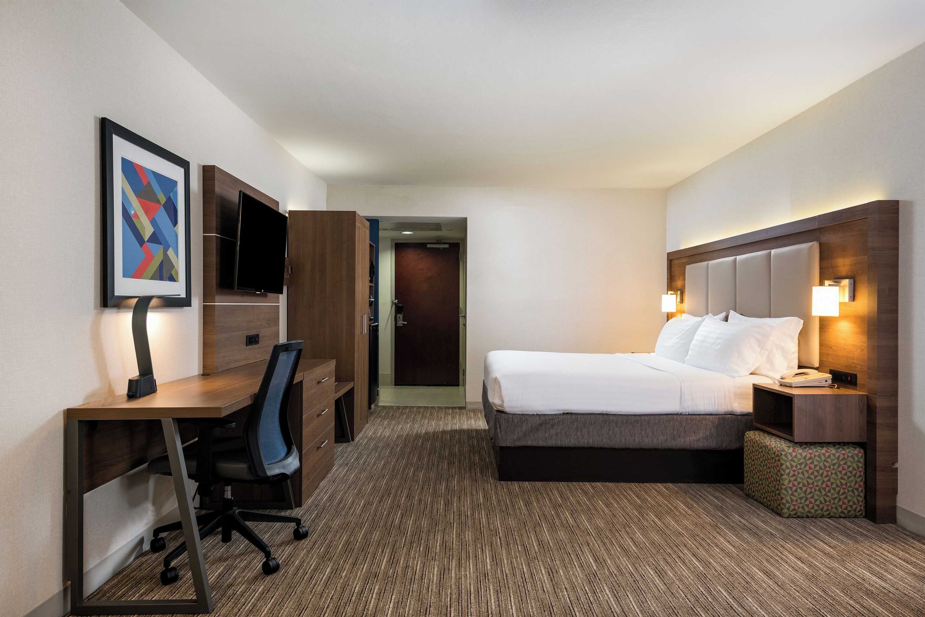 Gift card for Country Inn & Suites by Radisson, Downtown Albany New York Gift card for Country Inn & Suites by Radisson, Downtown Albany New York