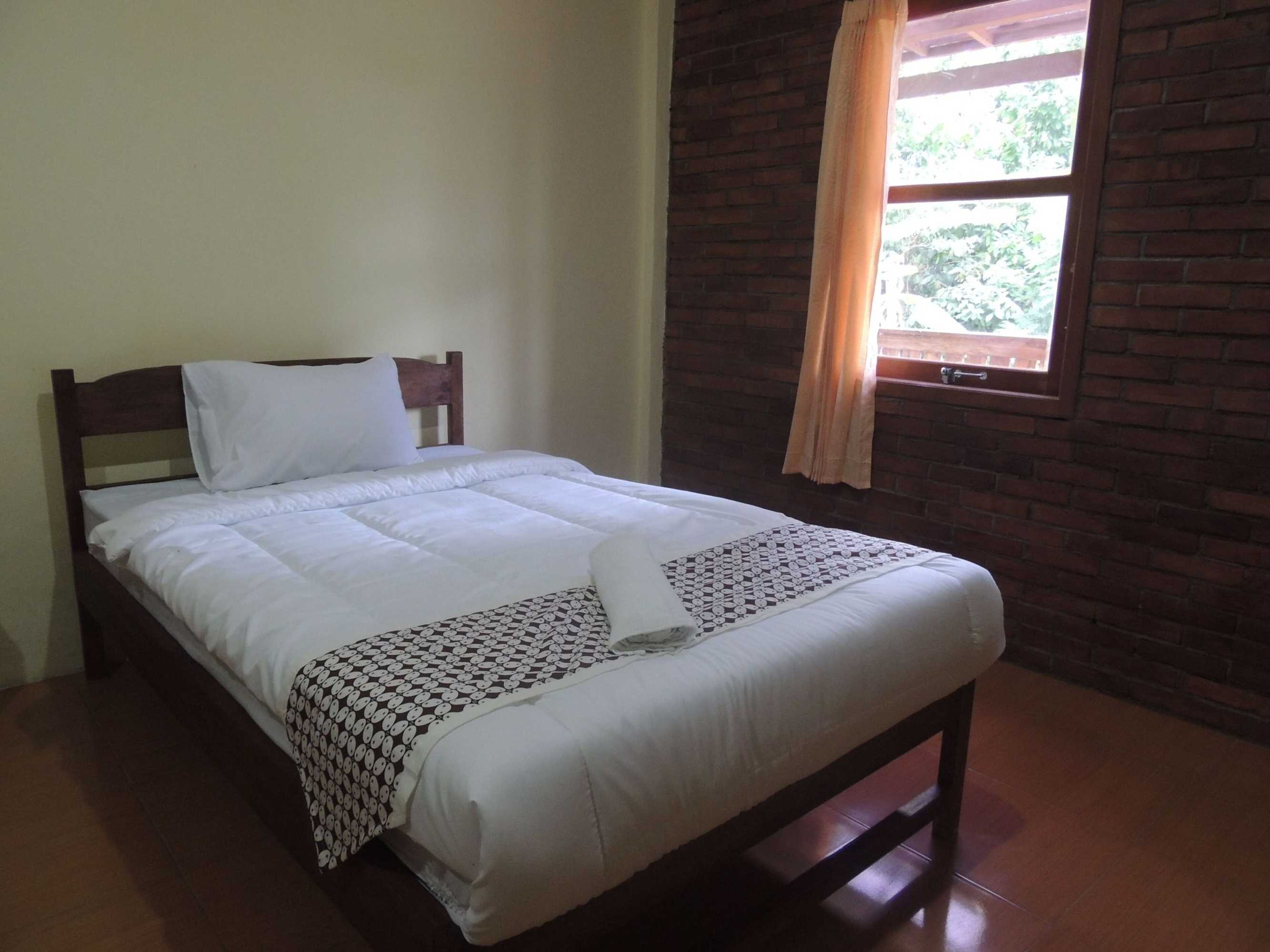 Gift card for Homestay Effendi Borobudur Syariah by Ndalem Beong Gift card for Homestay Effendi Borobudur Syariah by Ndalem Beong
