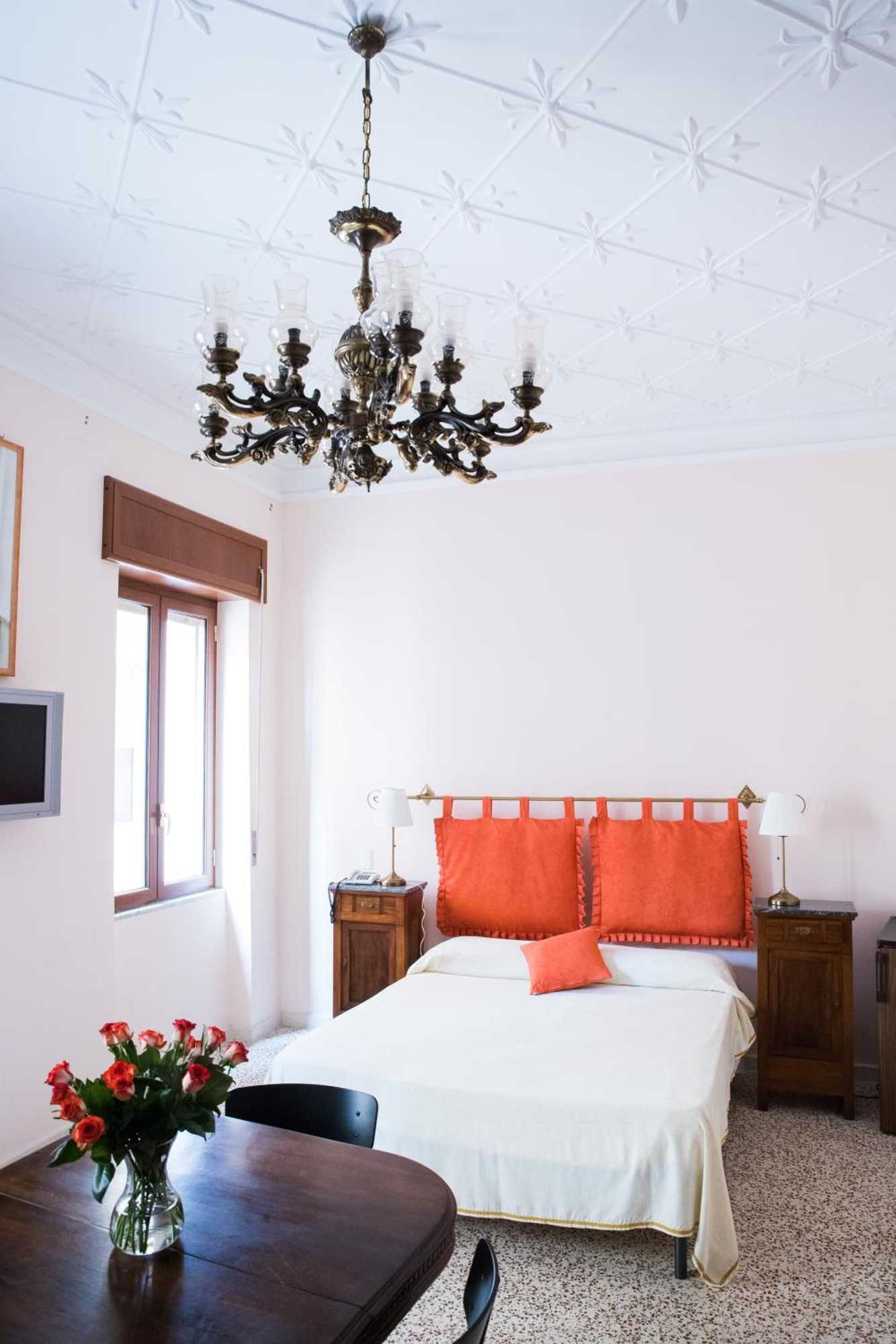 Gift card for Vittoria Guest House - Battipaglia Gift card for Vittoria Guest House - Battipaglia