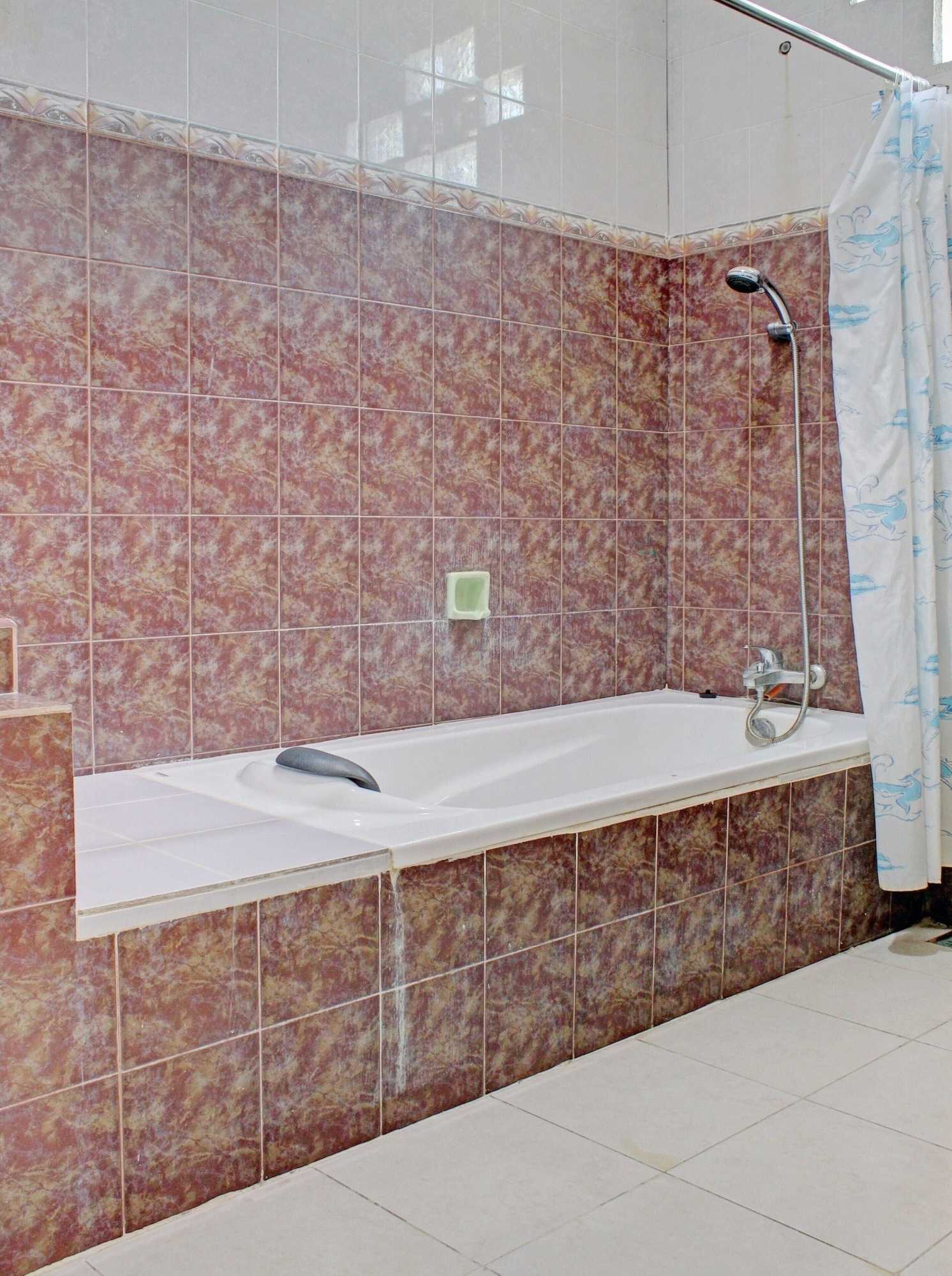 Gift card for Capital O 90417 Hotel Batu Suli Internasional Gift card for Capital O 90417 Hotel Batu Suli Internasional