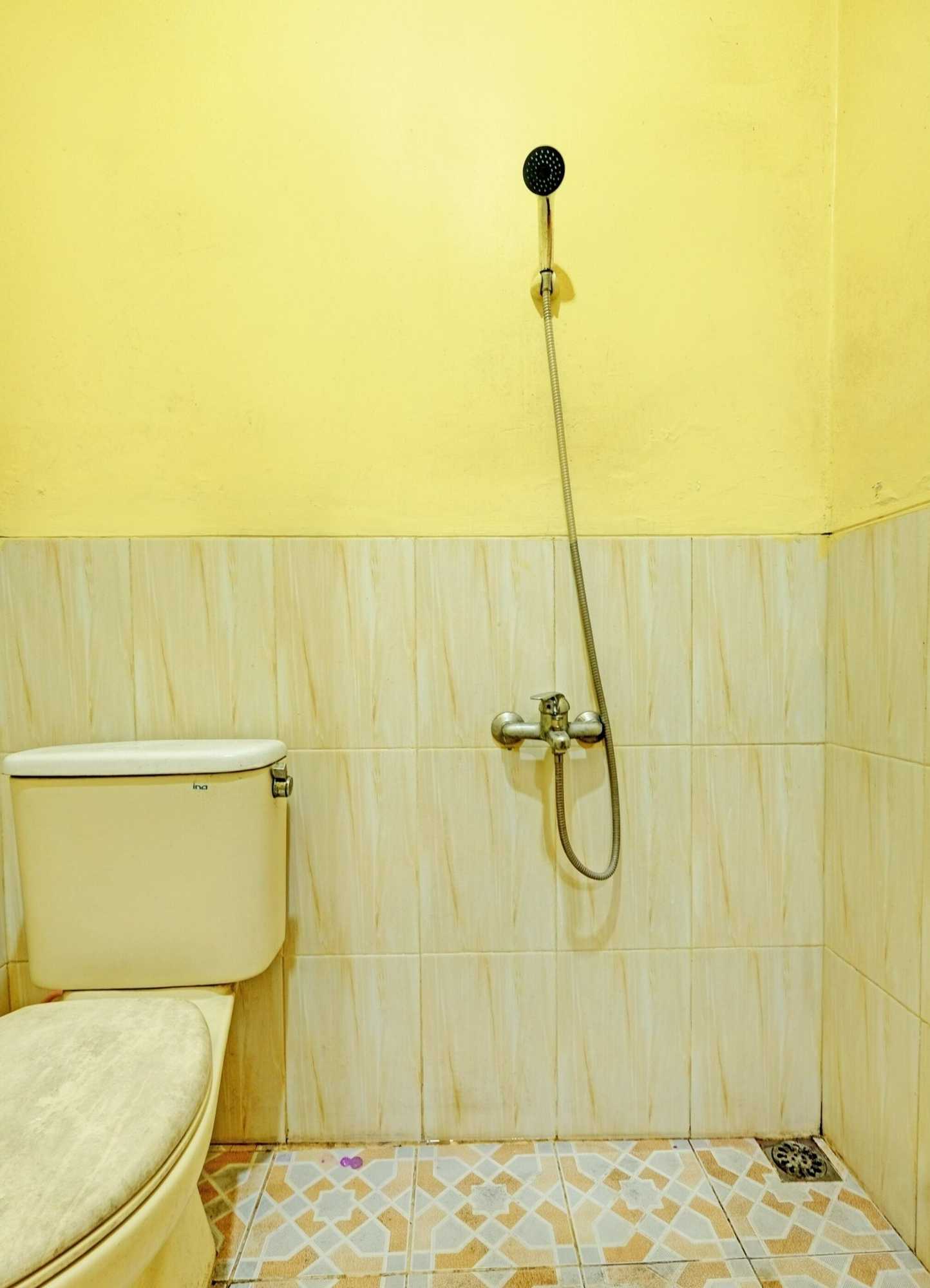 Gift card for Oyo 92406 Hotel Renata 1