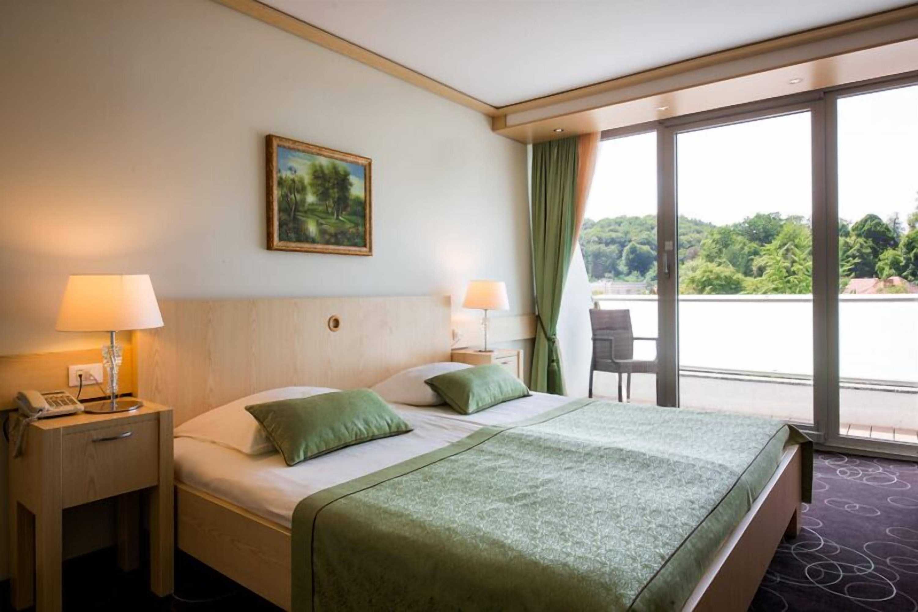 Gift card for Grand Hotel Donat Superior Gift card for Grand Hotel Donat Superior