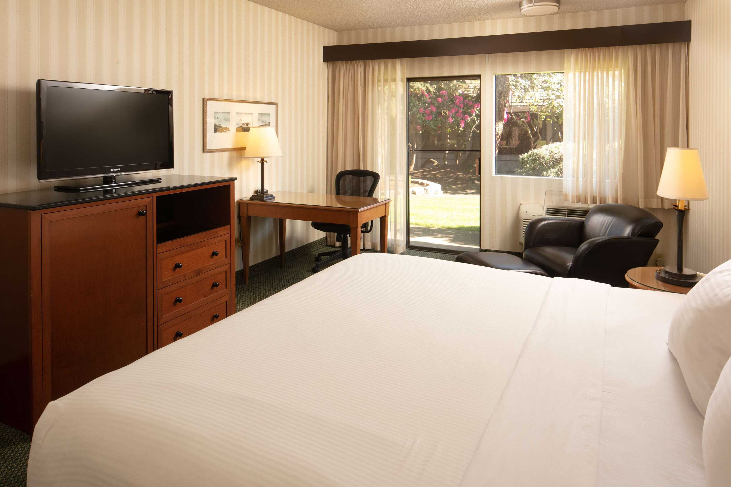 Gift card for Red Lion Hotel Bellevue Gift card for Red Lion Hotel Bellevue