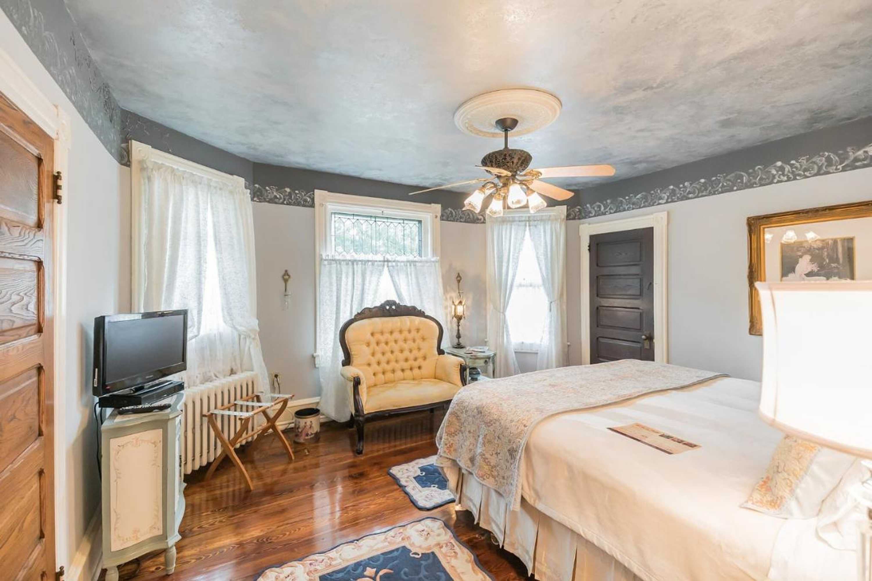 Gift card for The Inn on Holly B&b