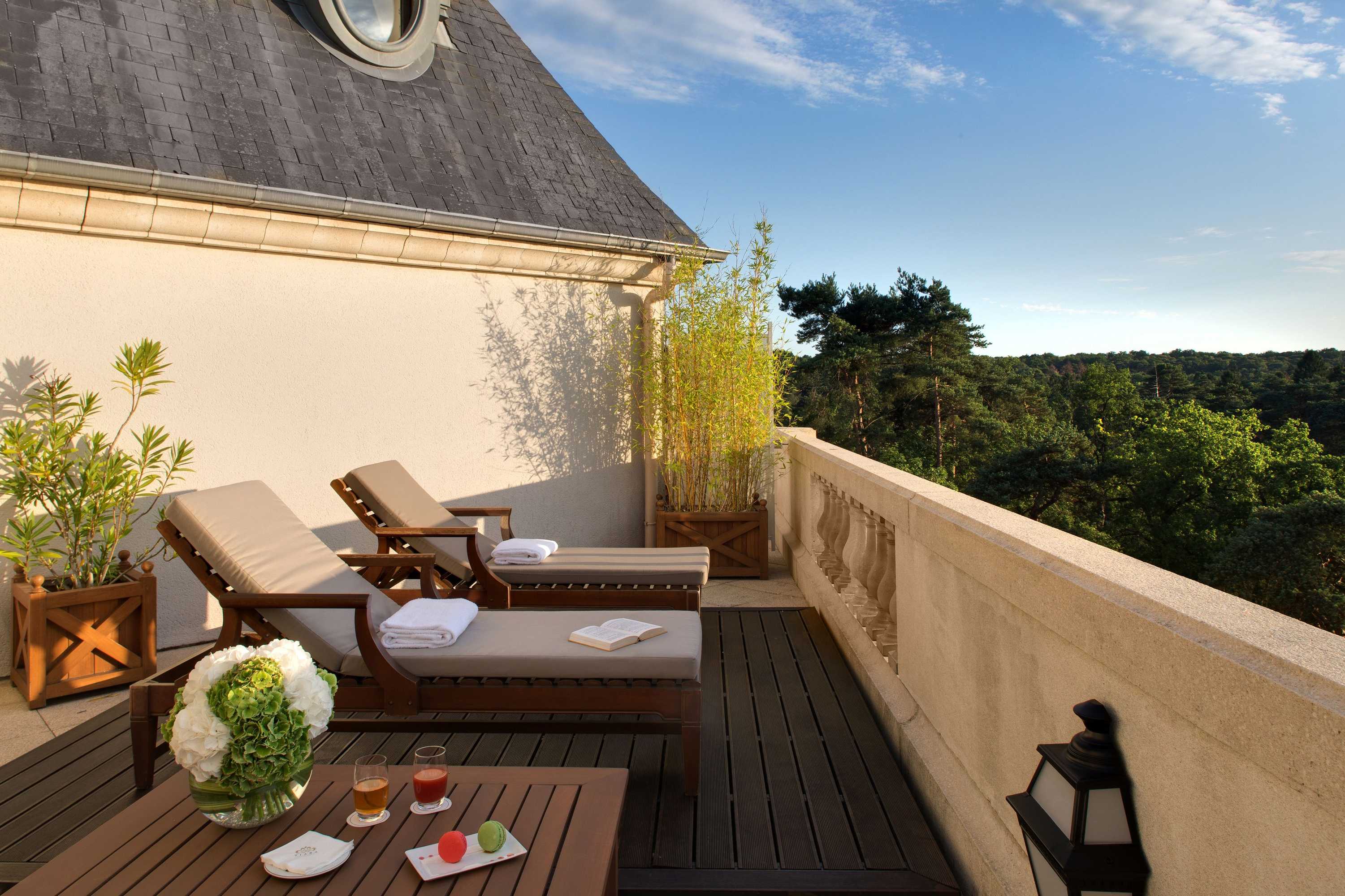 Gift card for Intercontinental Chantilly Chateau Mont Royal by Ihg Gift card for Intercontinental Chantilly Chateau Mont Royal by Ihg