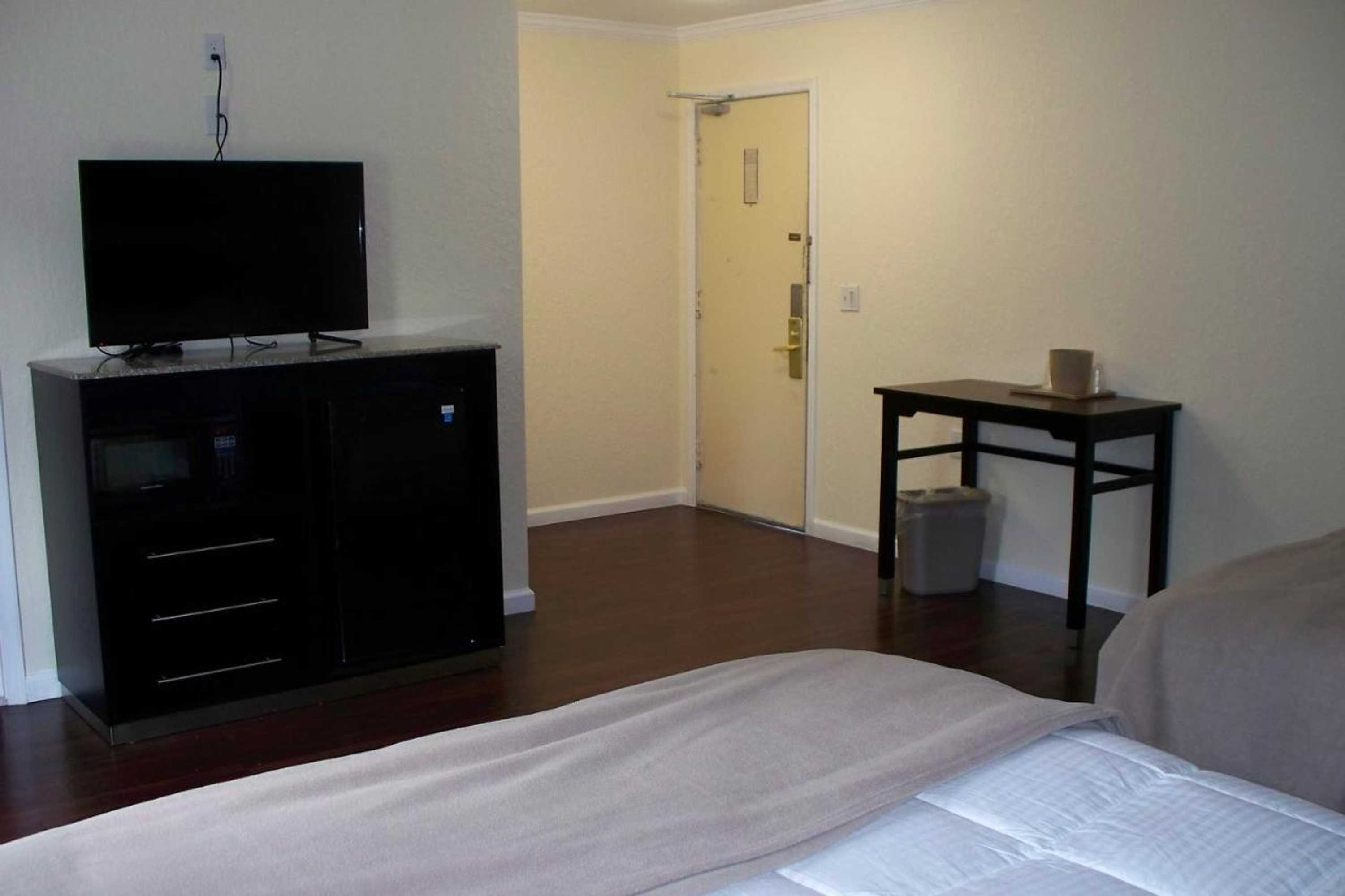 Gift card for Budget Inn & Suites