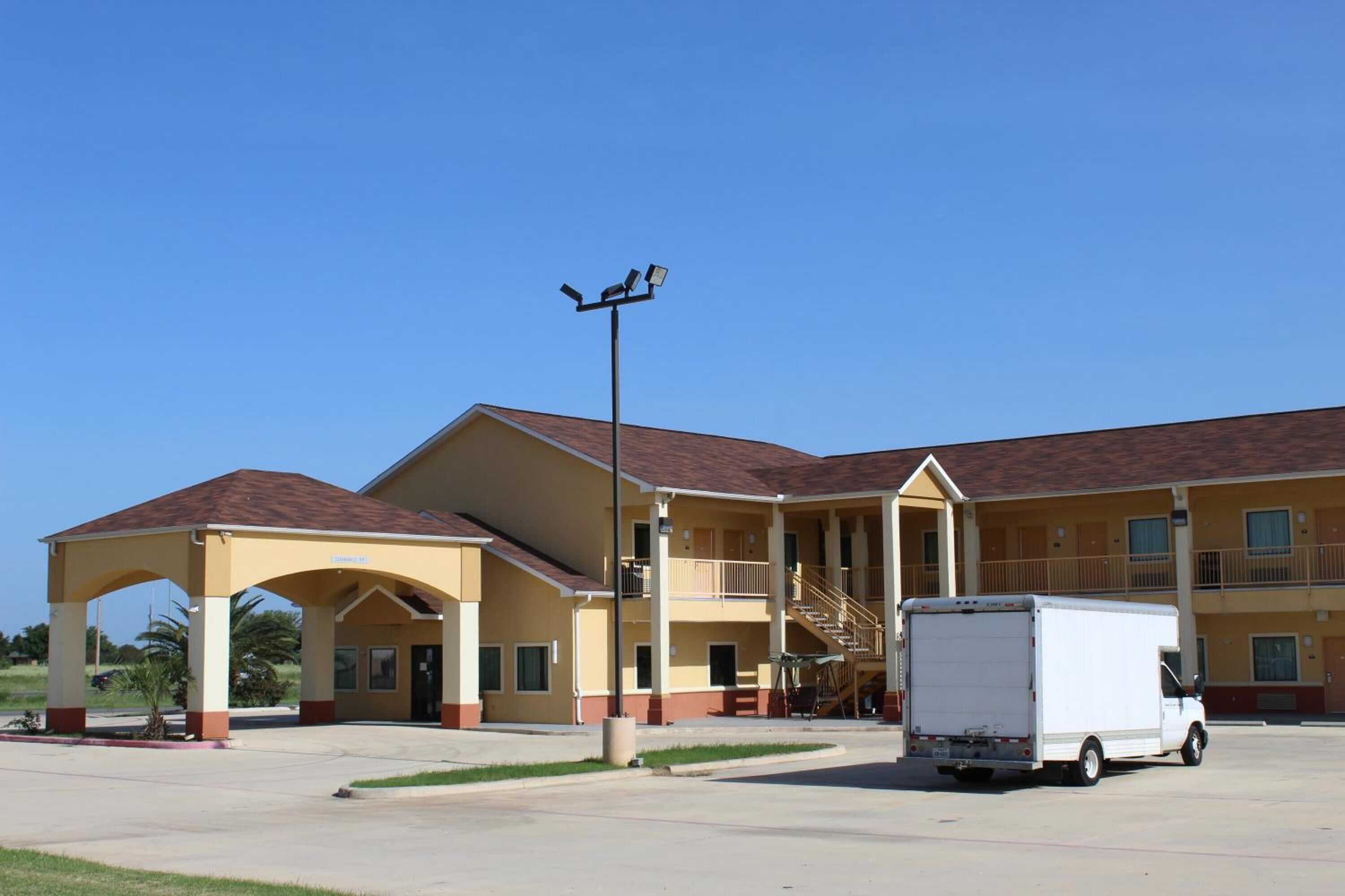 Gift card for Horizon Inn & Suites - Pearsall Gift card for Horizon Inn & Suites - Pearsall