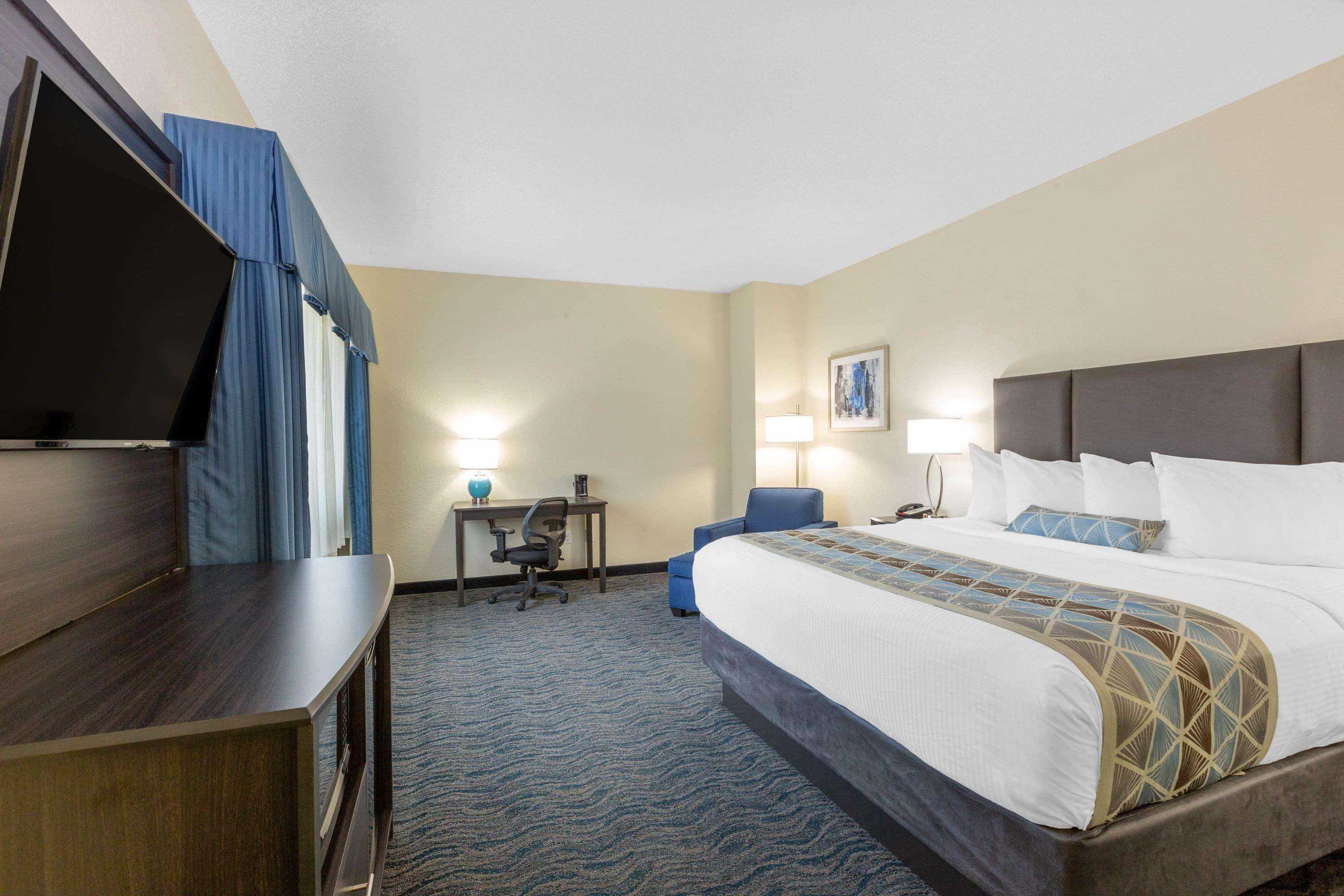 Gift card for Baymont by Wyndham Des Moines Airport Gift card for Baymont by Wyndham Des Moines Airport
