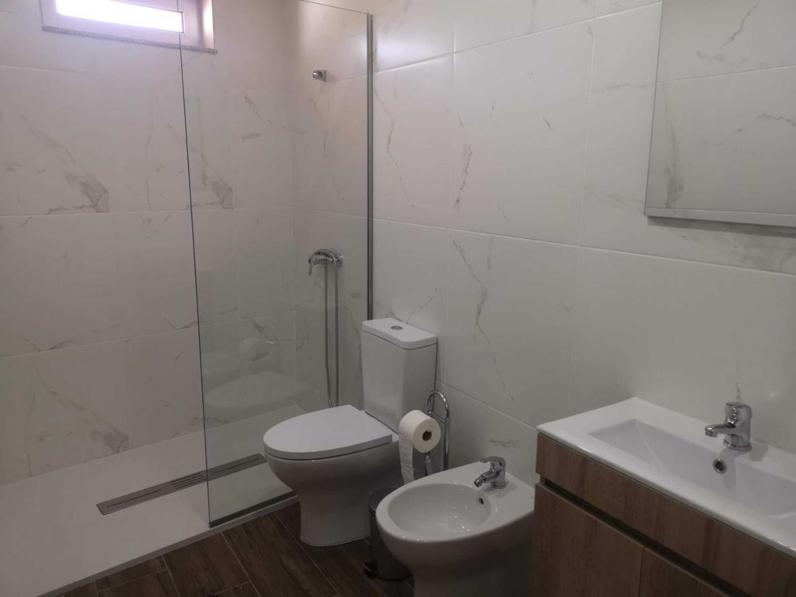 Gift card for Leonchic - Guest House Com Piscina de Água Salgada