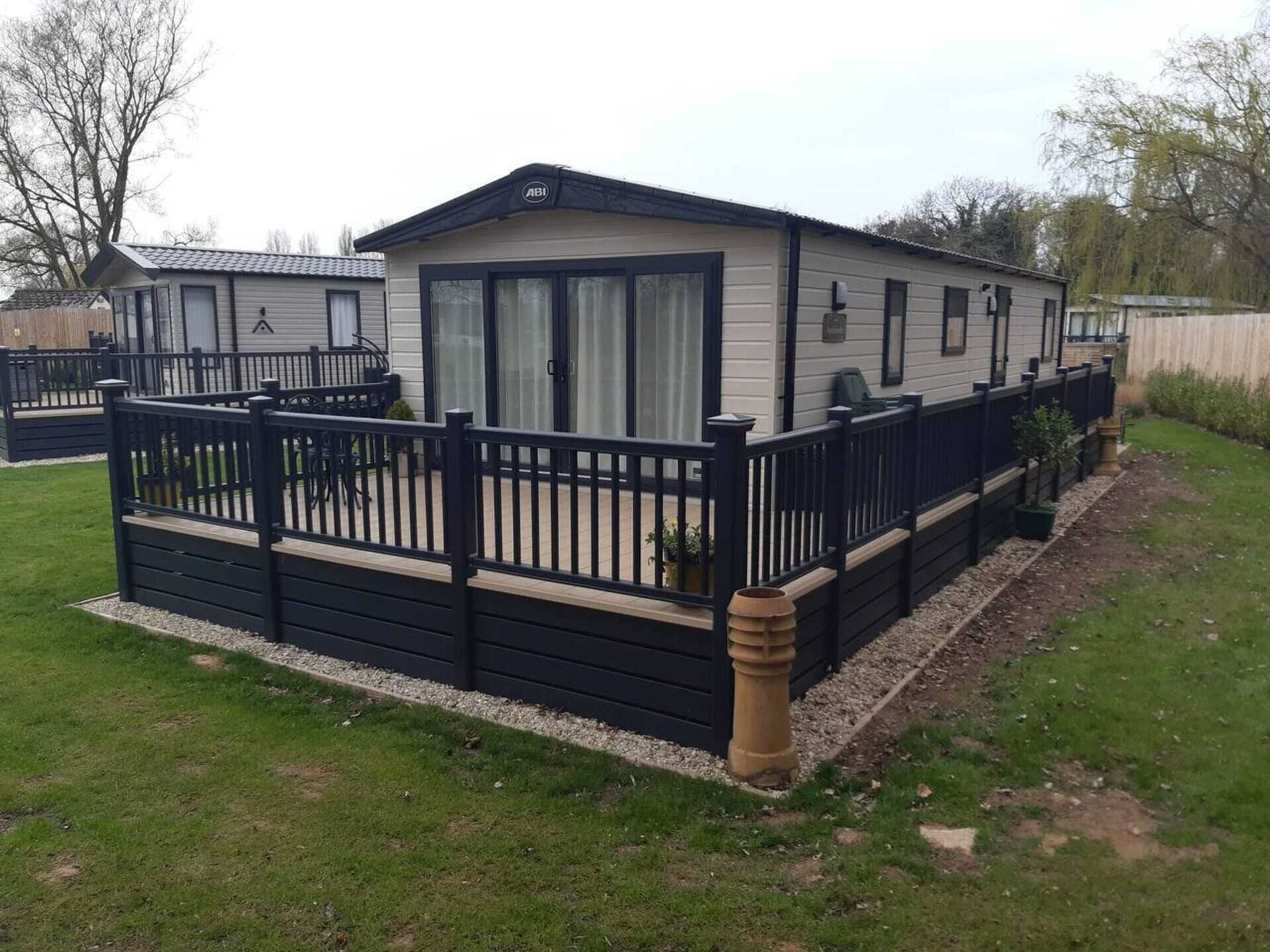 Gift card for Captivating Bluebell Lodge 2-Bed Cotswolds Caravan Gift card for Captivating Bluebell Lodge 2-Bed Cotswolds Caravan