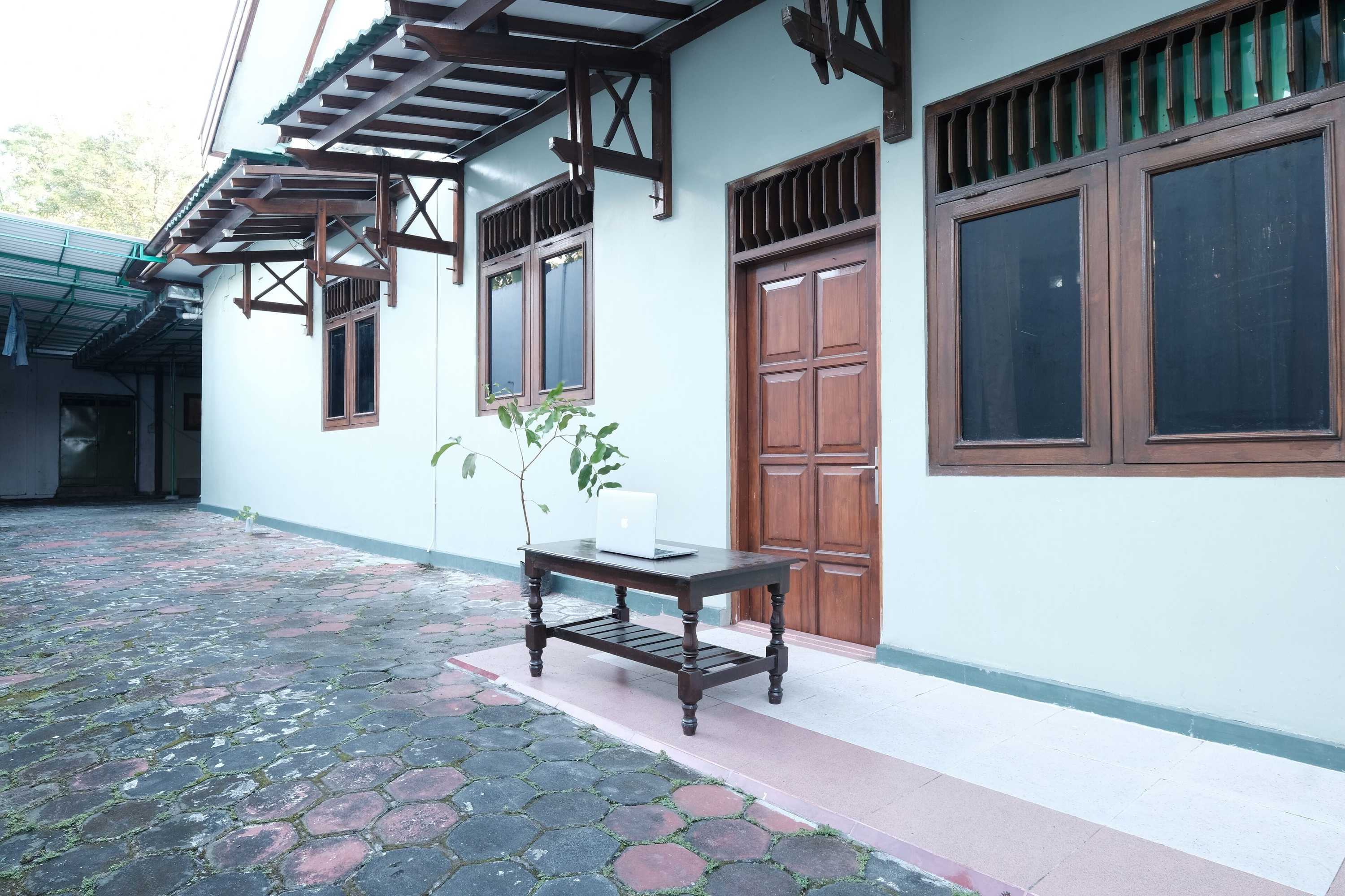 Gift card for Spot ON 92068 Pudja Kesuma Homestay Syariah Yogyakarta Gift card for Spot ON 92068 Pudja Kesuma Homestay Syariah Yogyakarta