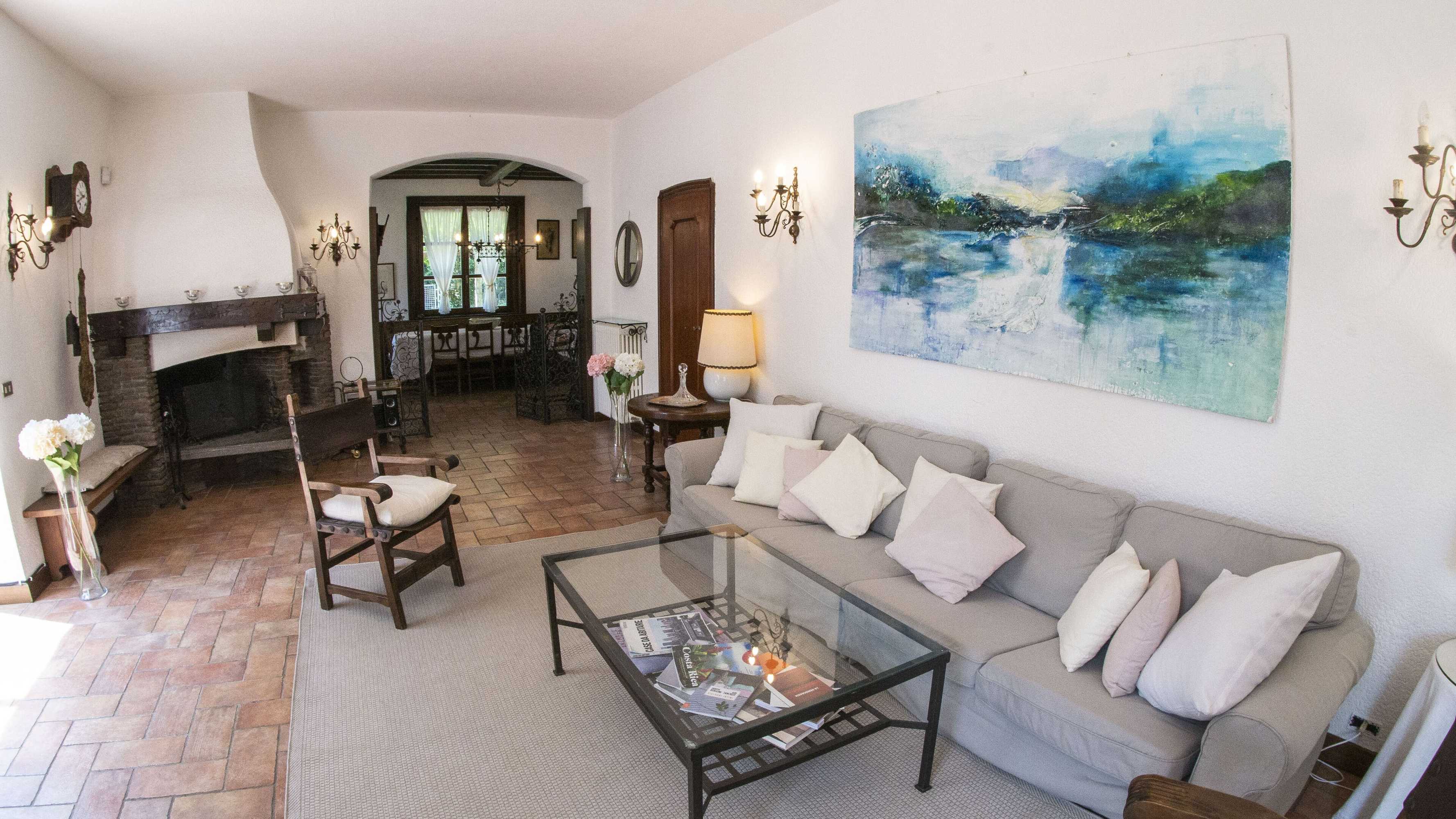 Gift card for Wonderful Villa Between Como And Milano Gift card for Wonderful Villa Between Como And Milano