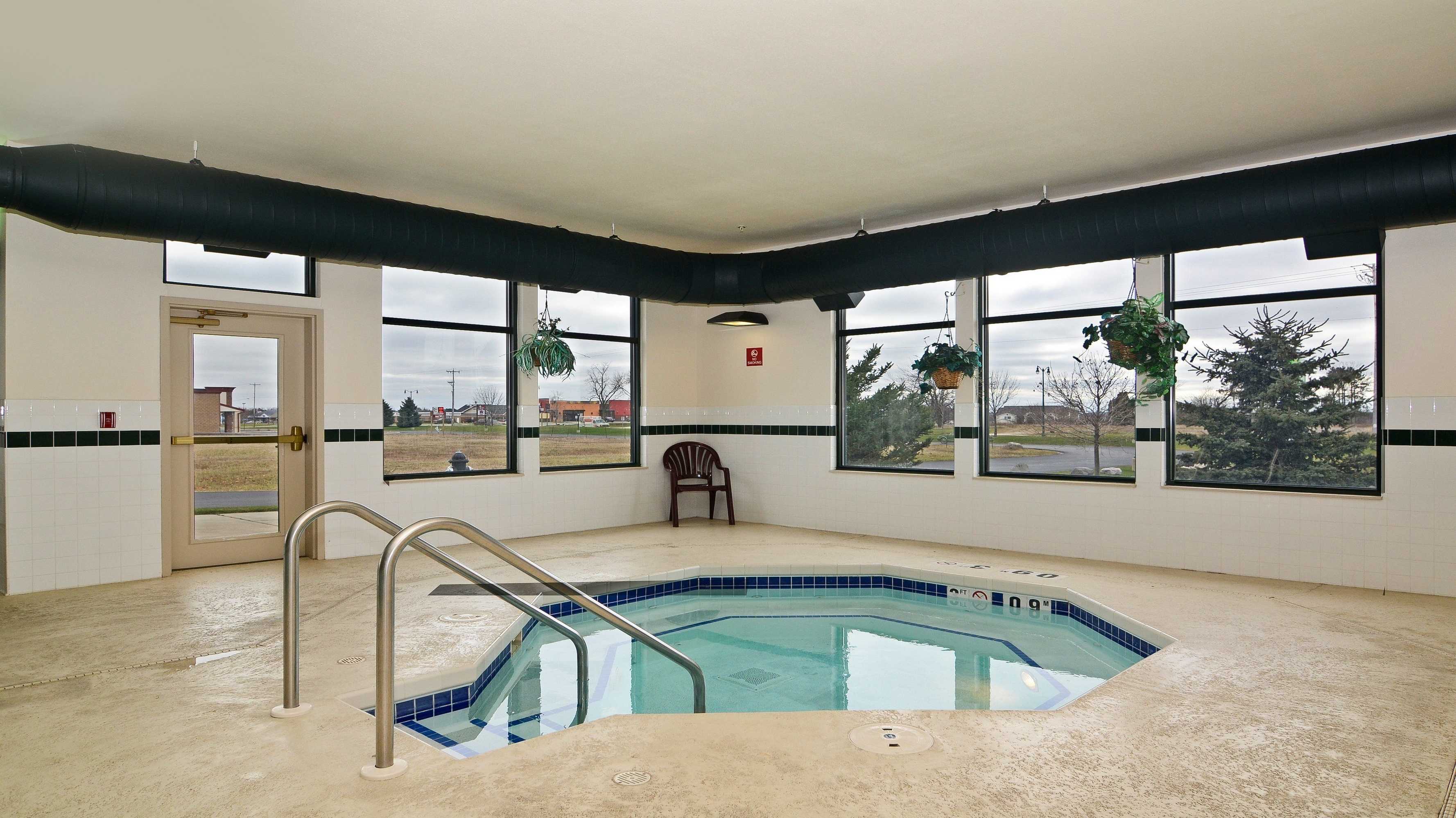 Gift card for Holiday Inn Express Hotel & Suites Fort Atkinson by Ihg Gift card for Holiday Inn Express Hotel & Suites Fort Atkinson by Ihg