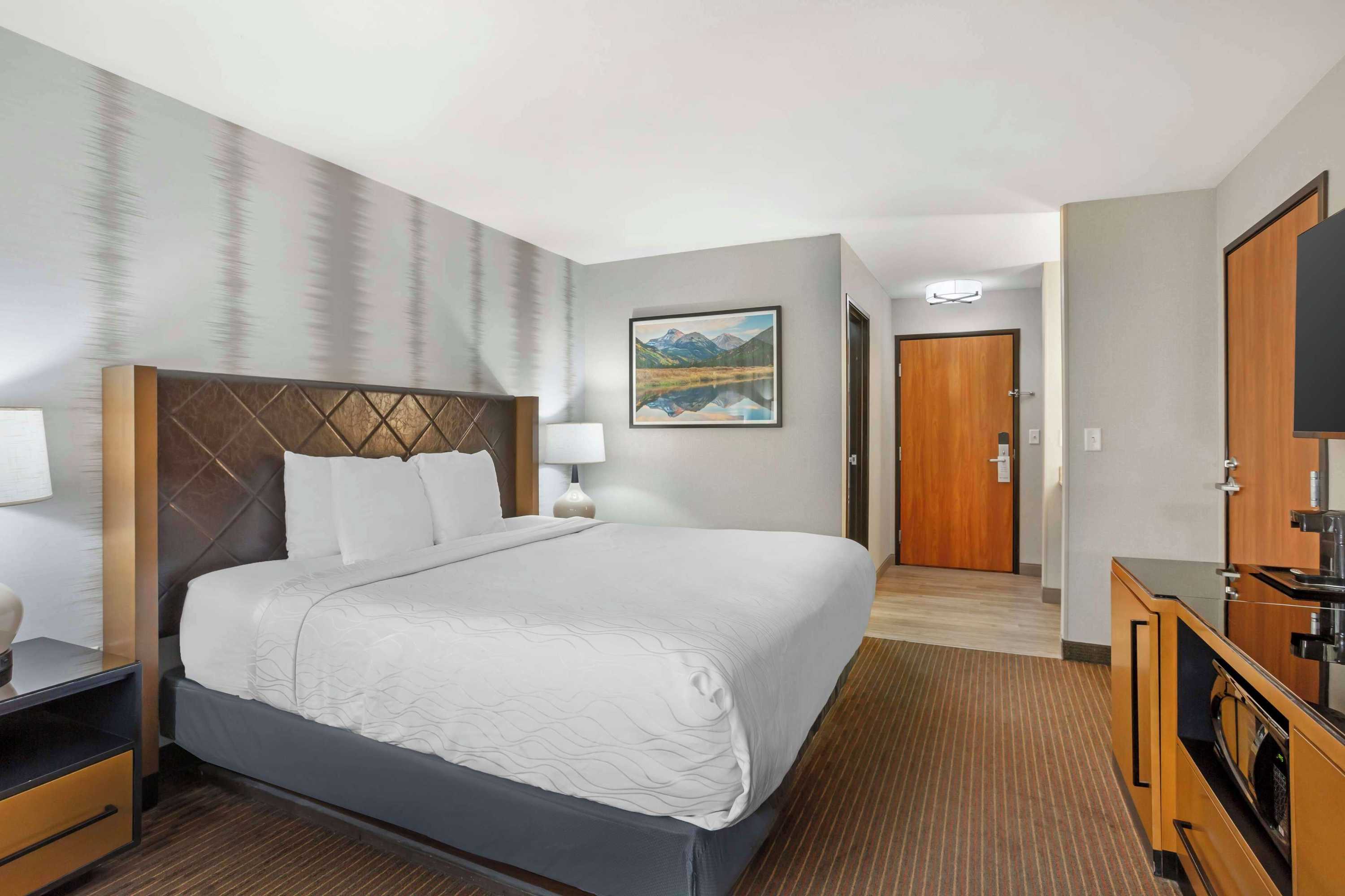 Gift card for Best Western Holiday Hills Gift card for Best Western Holiday Hills