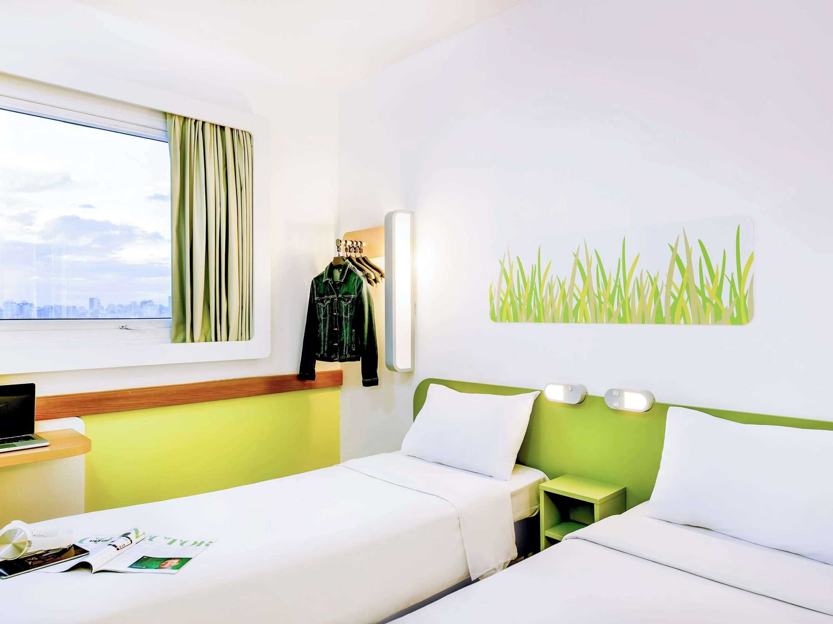Gift card for Ibis Budget Porto Alegre - Supereconômico Gift card for Ibis Budget Porto Alegre - Supereconômico