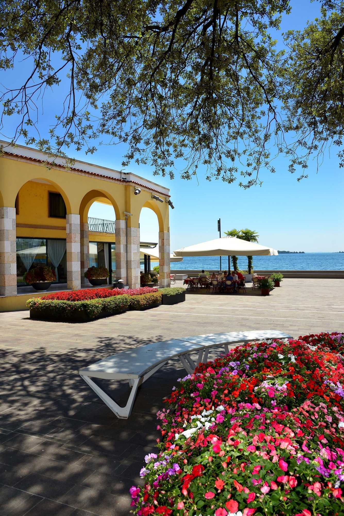 Gift card for Hotel Du Lac Gardone Riviera Gift card for Hotel Du Lac Gardone Riviera