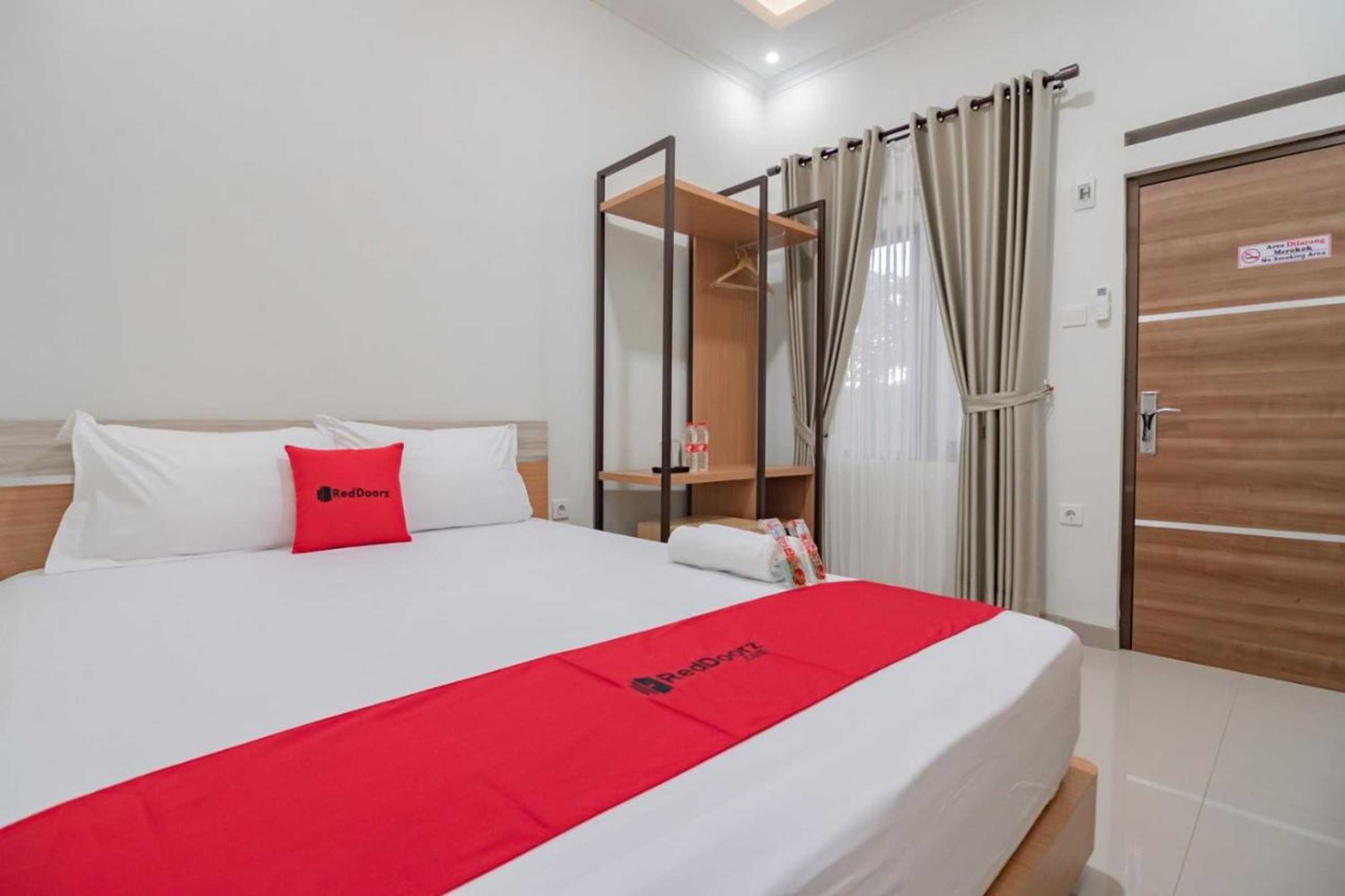 Gift card for Reddoorz Syariah @ Boemi Guesthouse Tasikmalaya