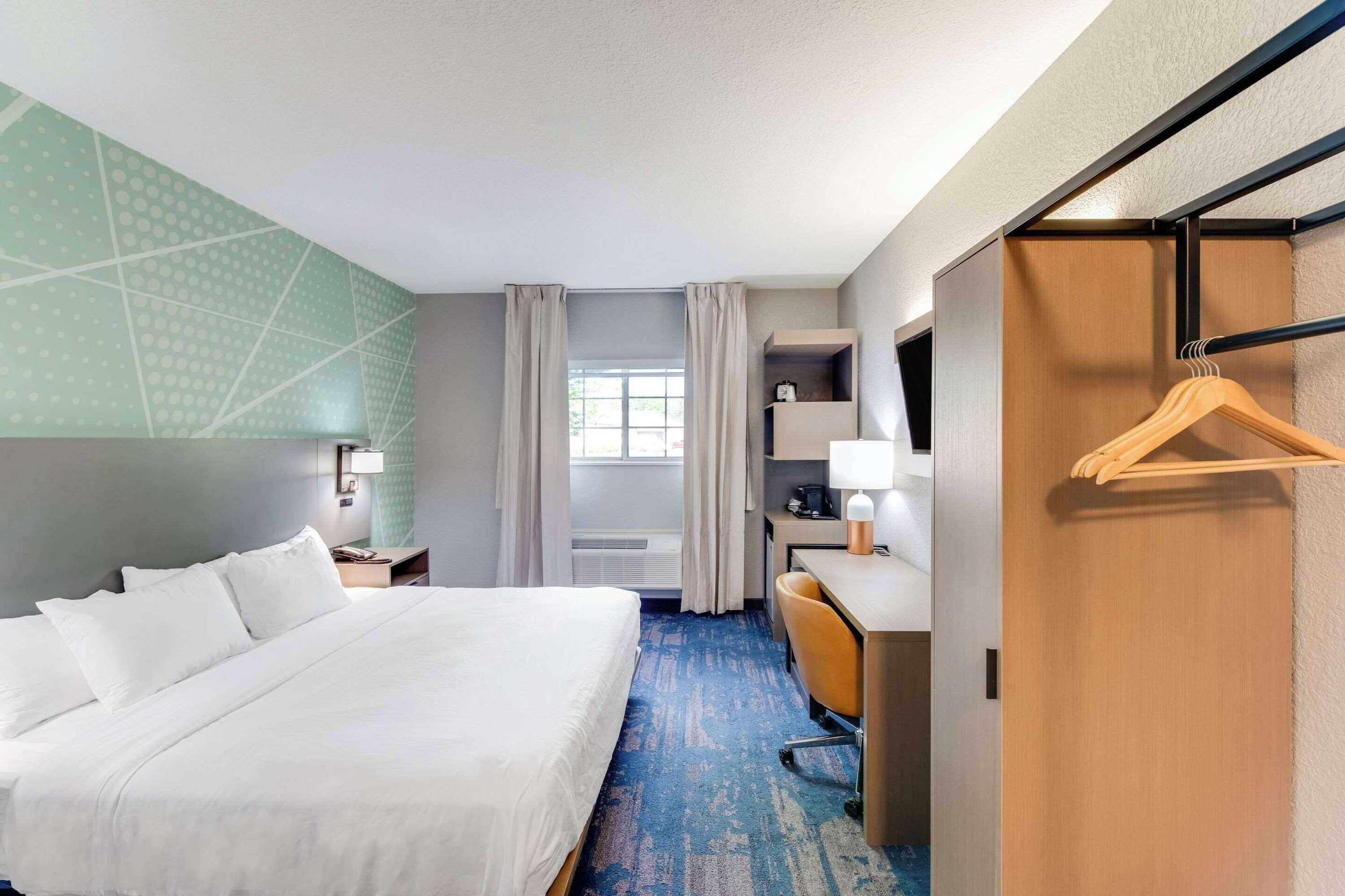 Gift card for Comfort Inn & Suites Weston - Wausau Gift card for Comfort Inn & Suites Weston - Wausau