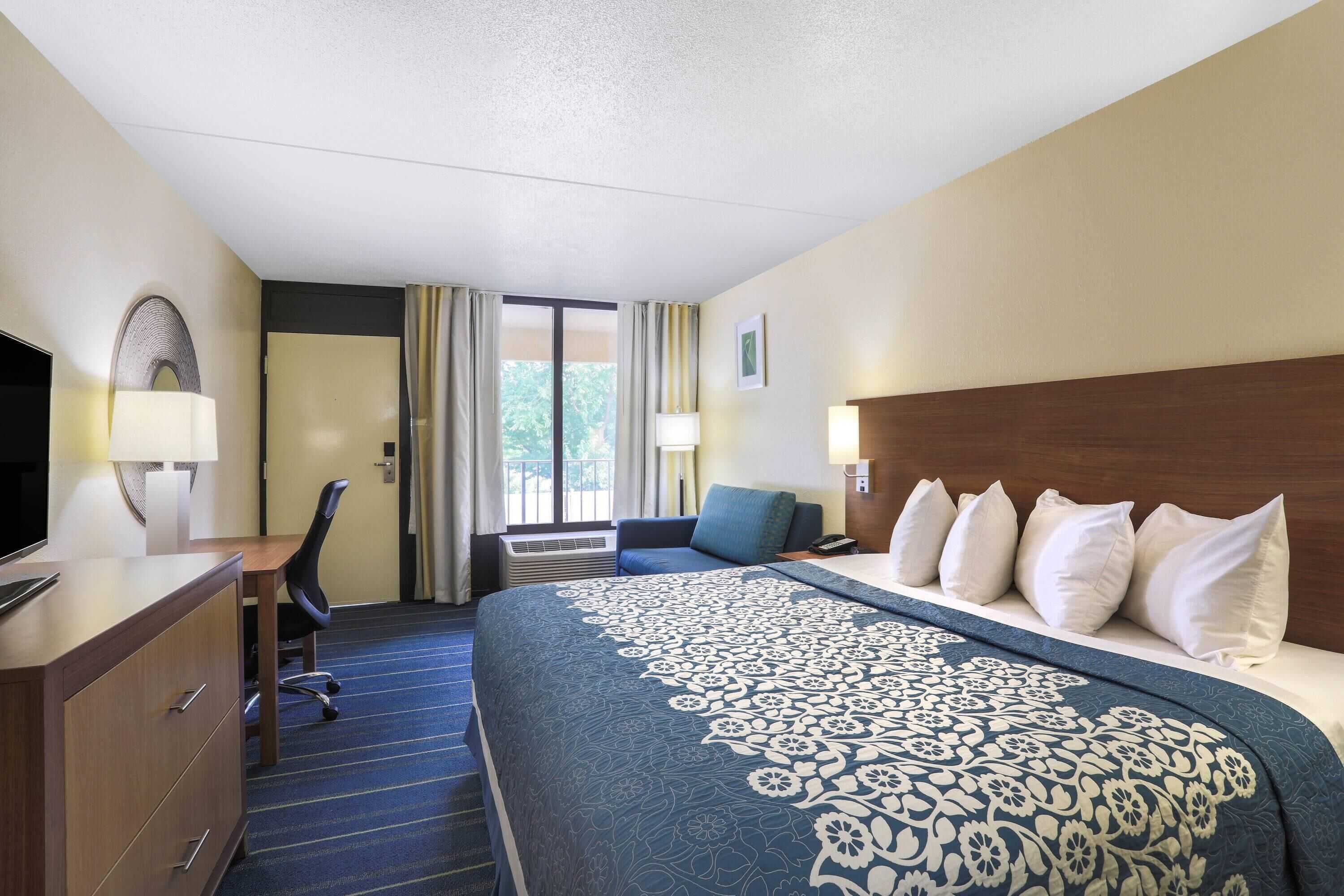 Gift card for Days Inn by Wyndham Newark Wilmington Gift card for Days Inn by Wyndham Newark Wilmington