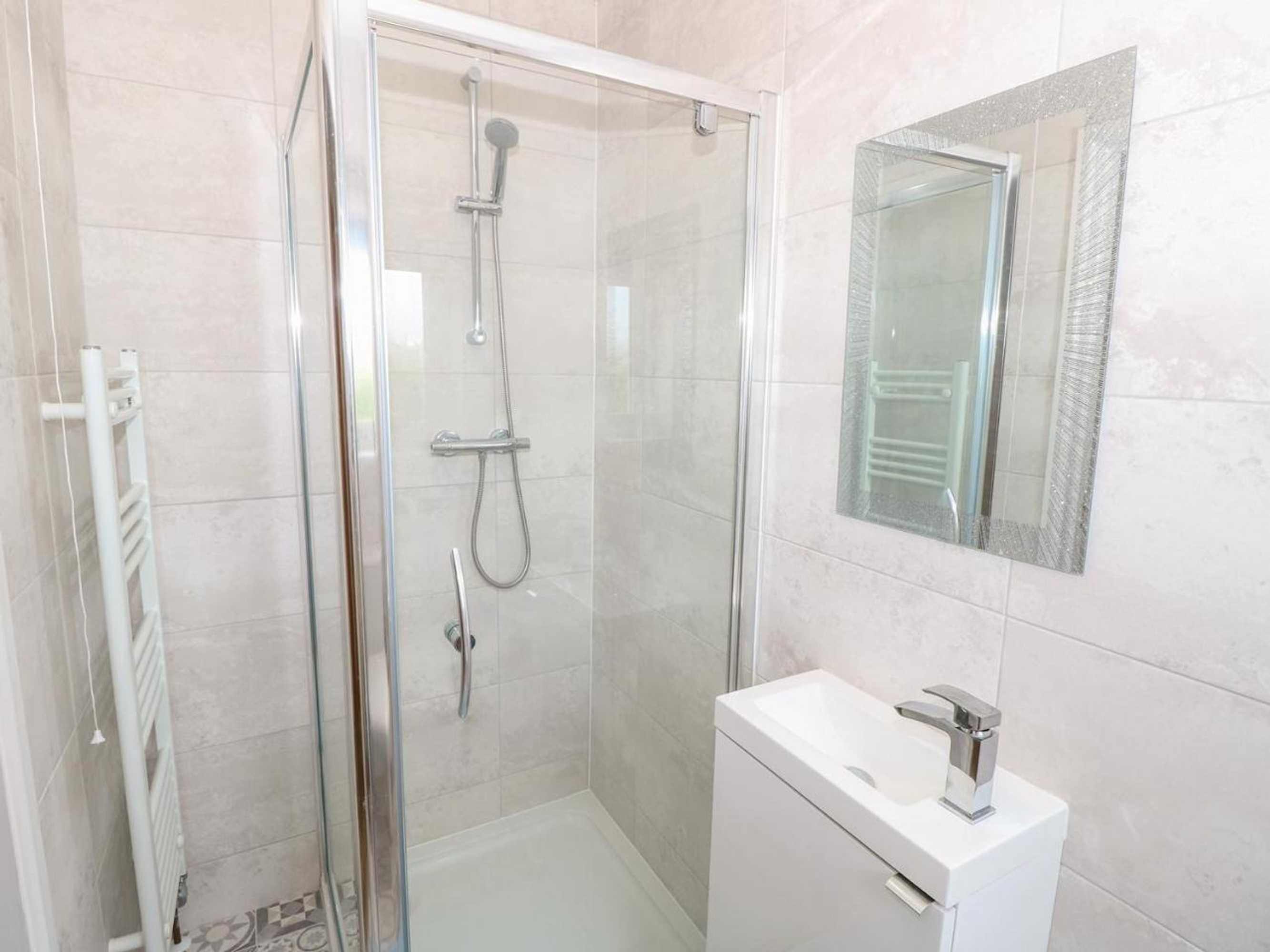 Gift card for 5 Yarmouth Cottages