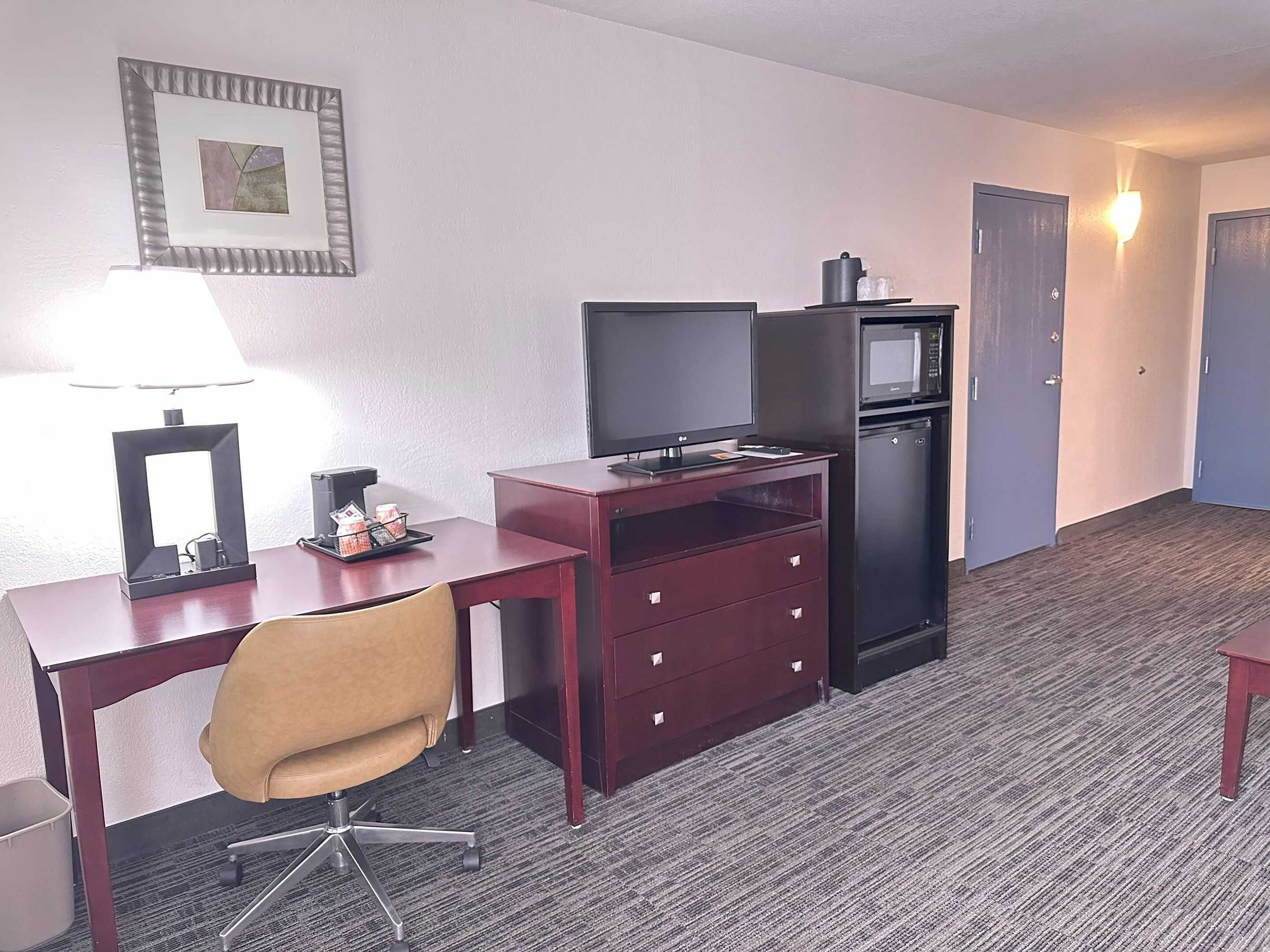 Gift card for Quality Inn & Suites Everett Gift card for Quality Inn & Suites Everett