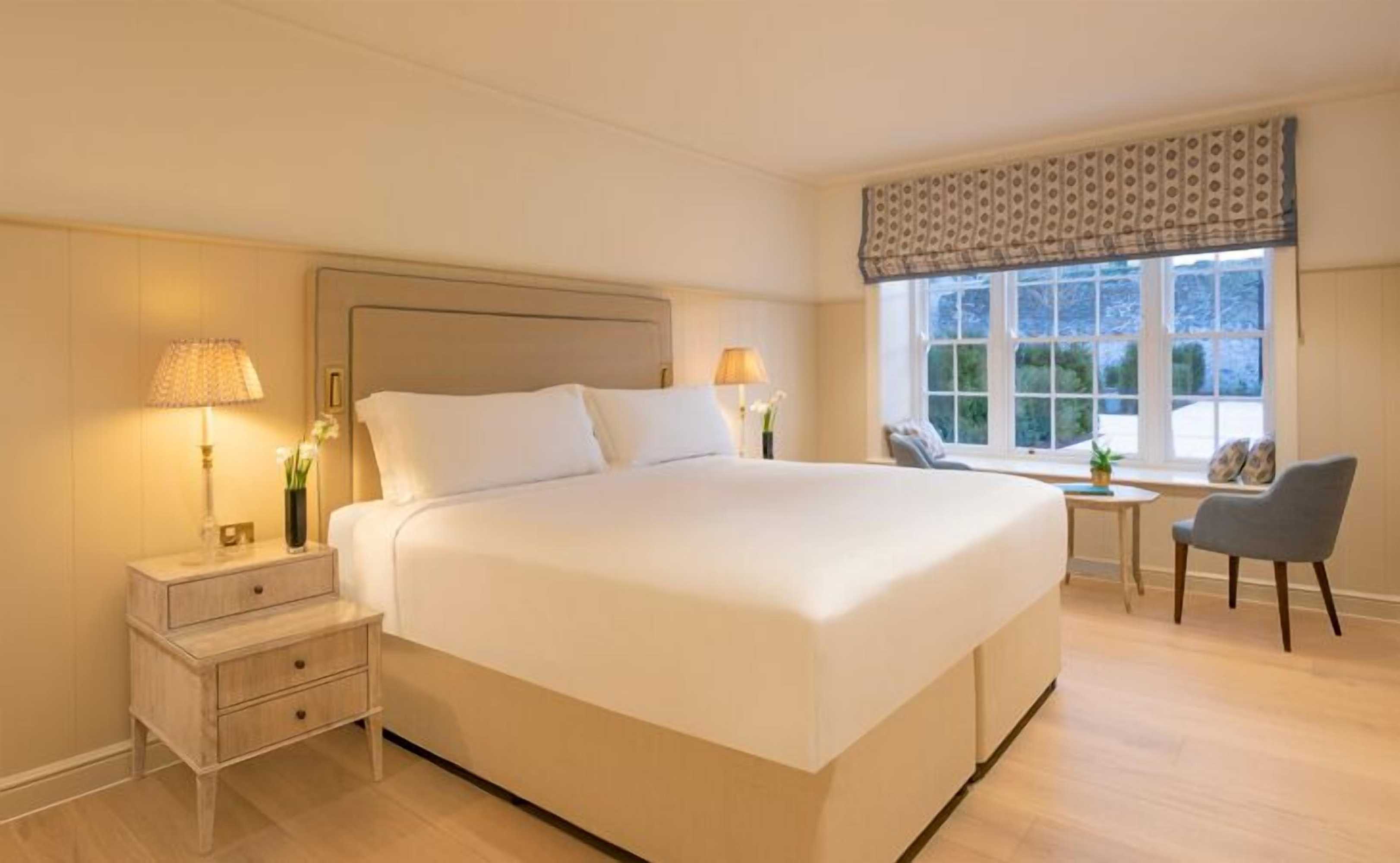 Gift card for 3 Bedroom Luxury Apartment Main Street Cashel Tipperary Gift card for 3 Bedroom Luxury Apartment Main Street Cashel Tipperary
