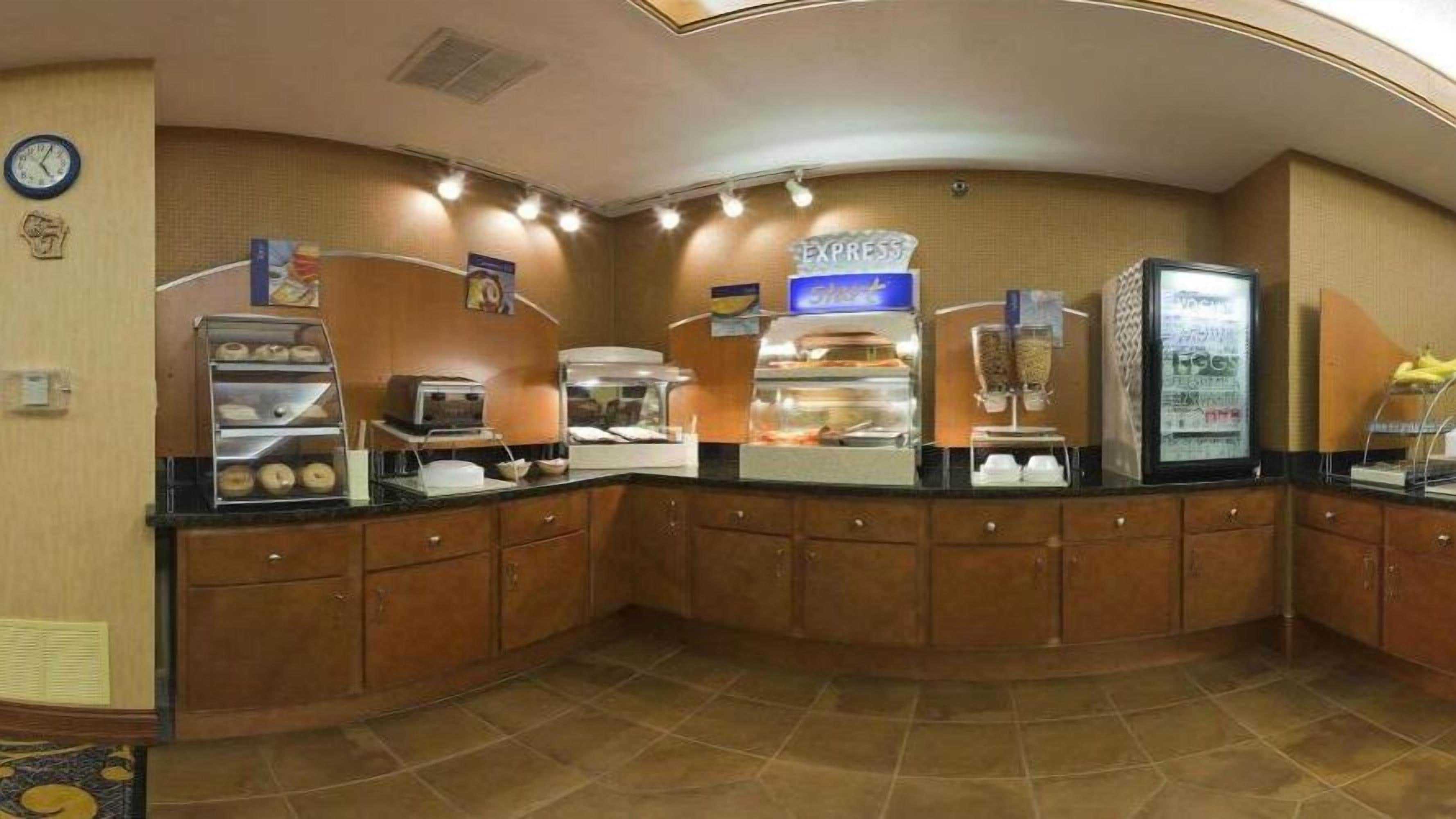 Gift card for Holiday Inn Express Deforest by Ihg Gift card for Holiday Inn Express Deforest by Ihg