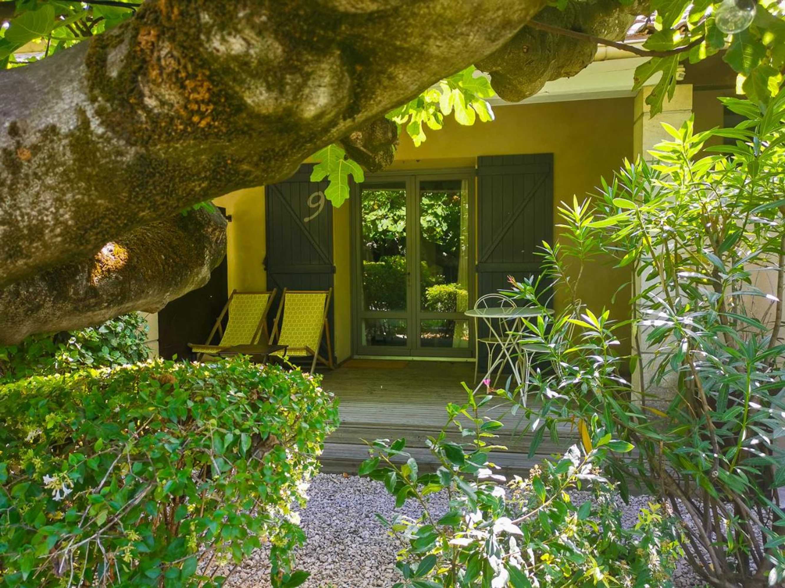 Gift card for Hôtel Sous Les Figuiers - Piscine, Parking, Centre Ville