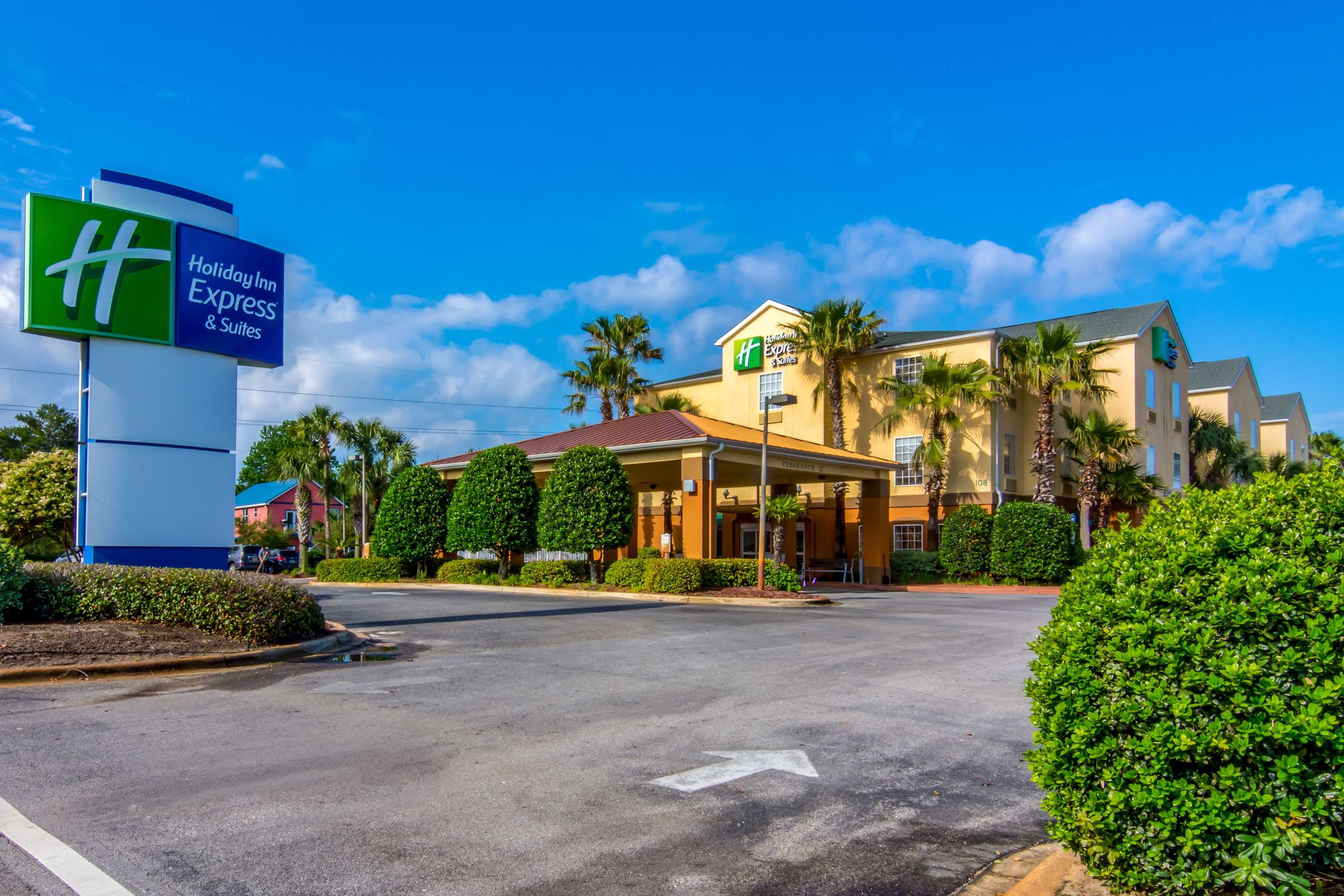 Gift card for Holiday Inn Express Destin E - Commons Mall Area by Ihg Gift card for Holiday Inn Express Destin E - Commons Mall Area by Ihg