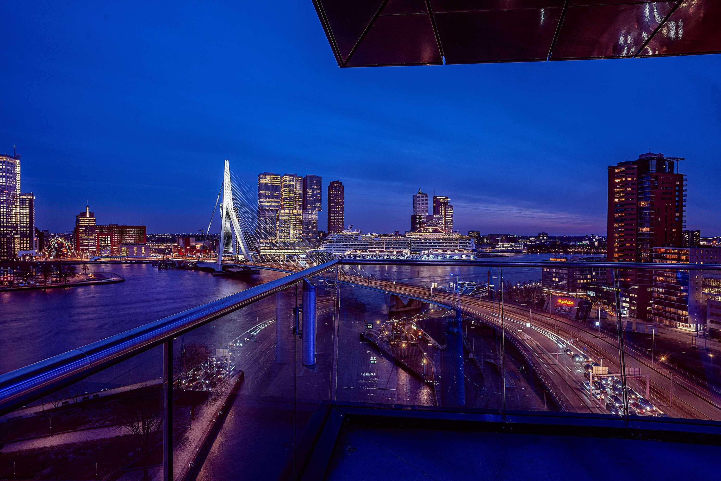 Gift card for Doubletree by Hilton Rotterdam Centre Gift card for Doubletree by Hilton Rotterdam Centre