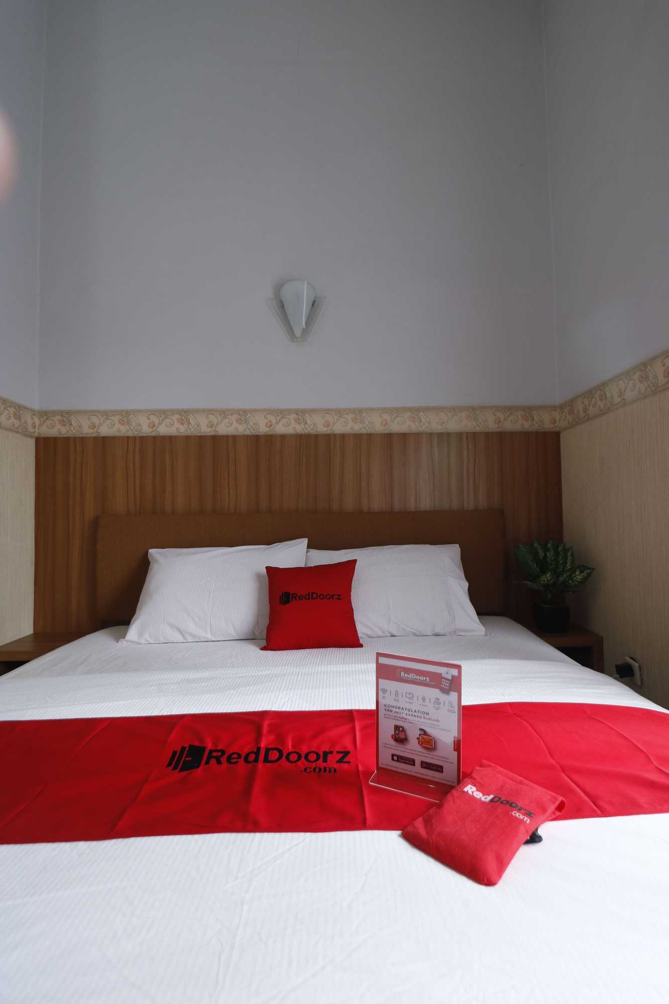 Gift card for Reddoorz Plus Near Undip Tembalang Gift card for Reddoorz Plus Near Undip Tembalang