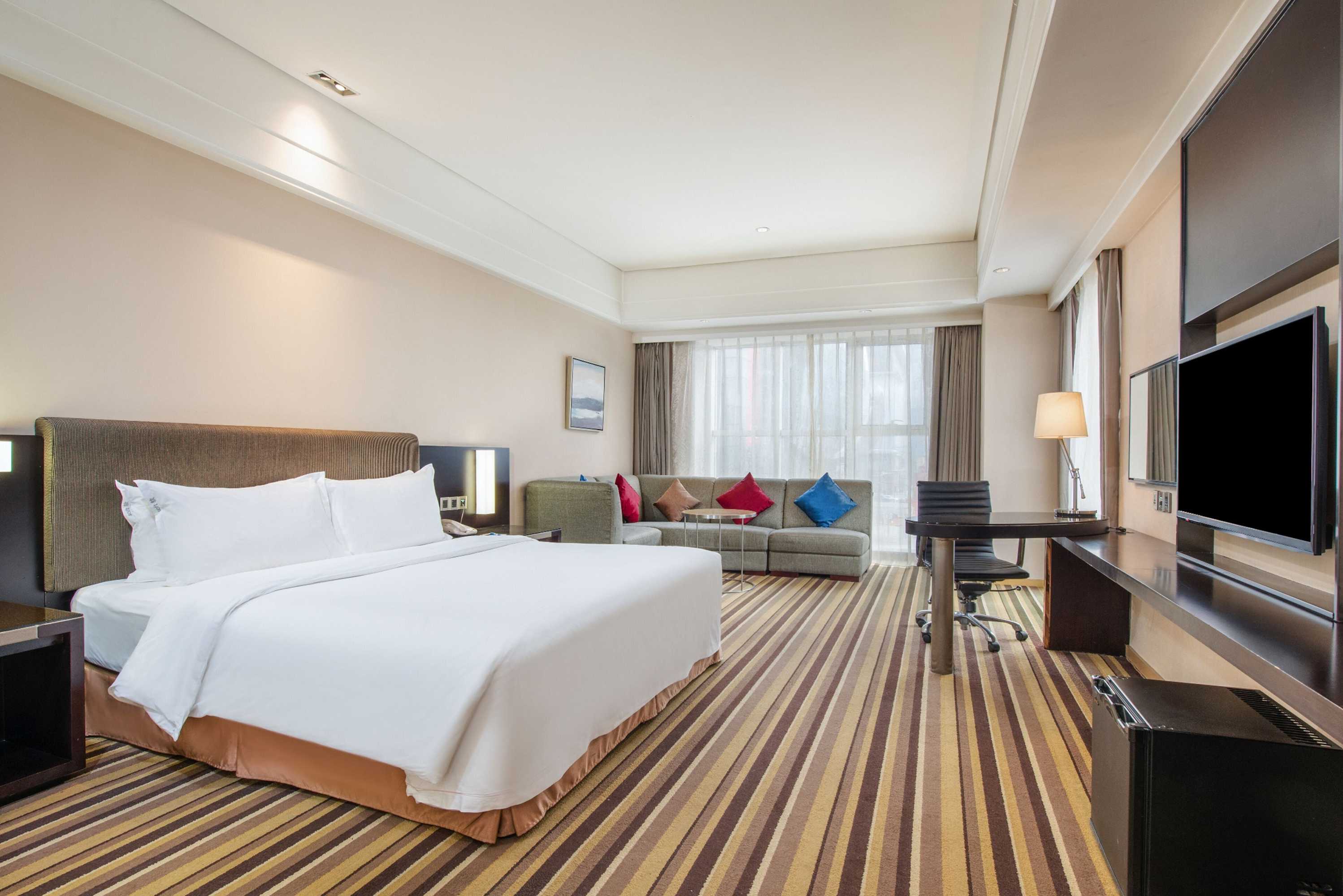 Gift card for Holiday Inn Express Shenyang Golden Corridor by Ihg Gift card for Holiday Inn Express Shenyang Golden Corridor by Ihg
