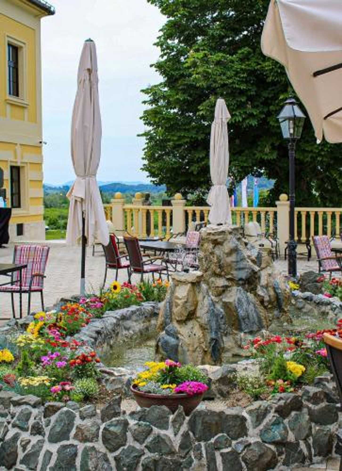 Gift card for Hotel & Restoran Dvorac Gjalski Gift card for Hotel & Restoran Dvorac Gjalski