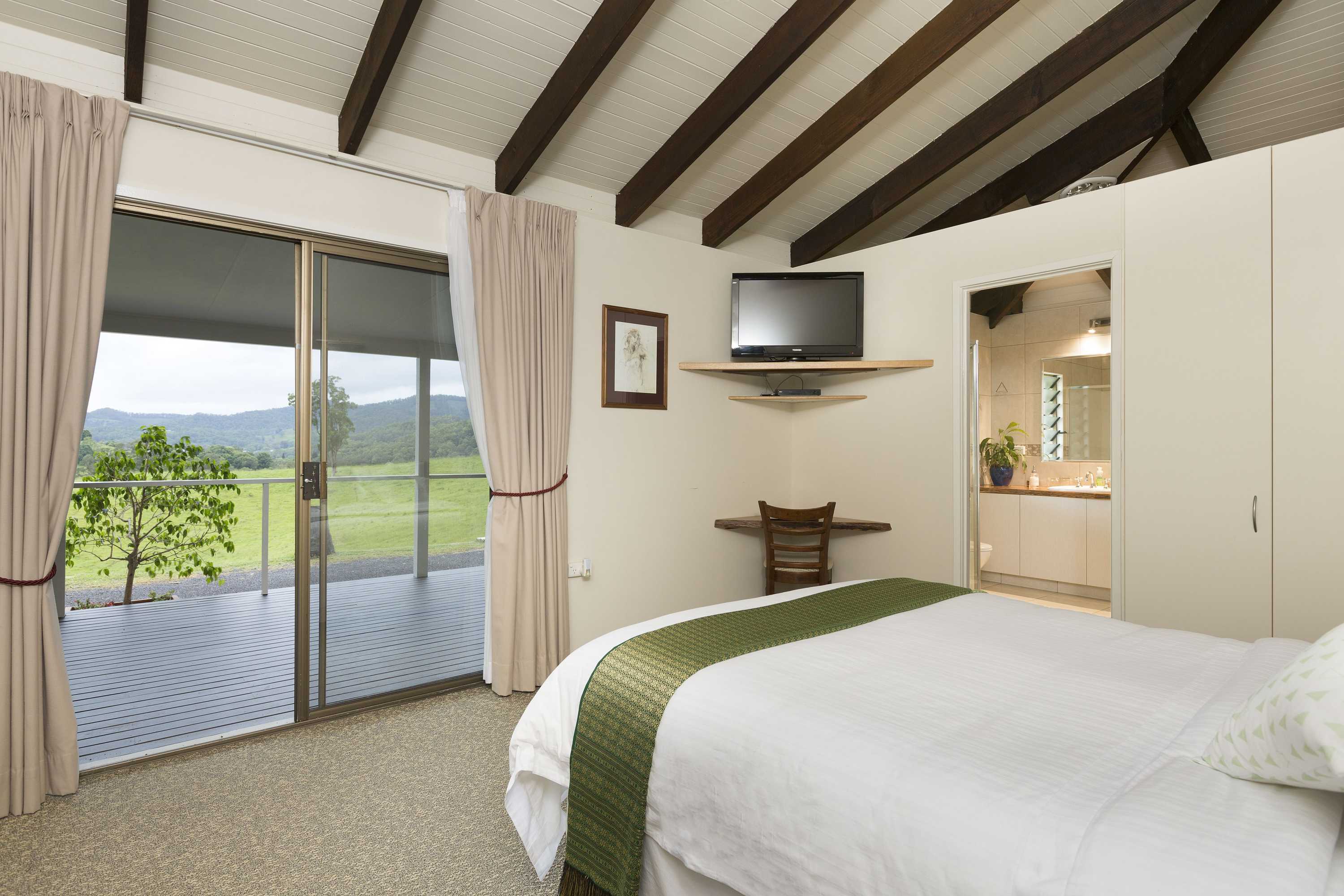 Gift card for Hillcrest Mountain View Retreat Gift card for Hillcrest Mountain View Retreat