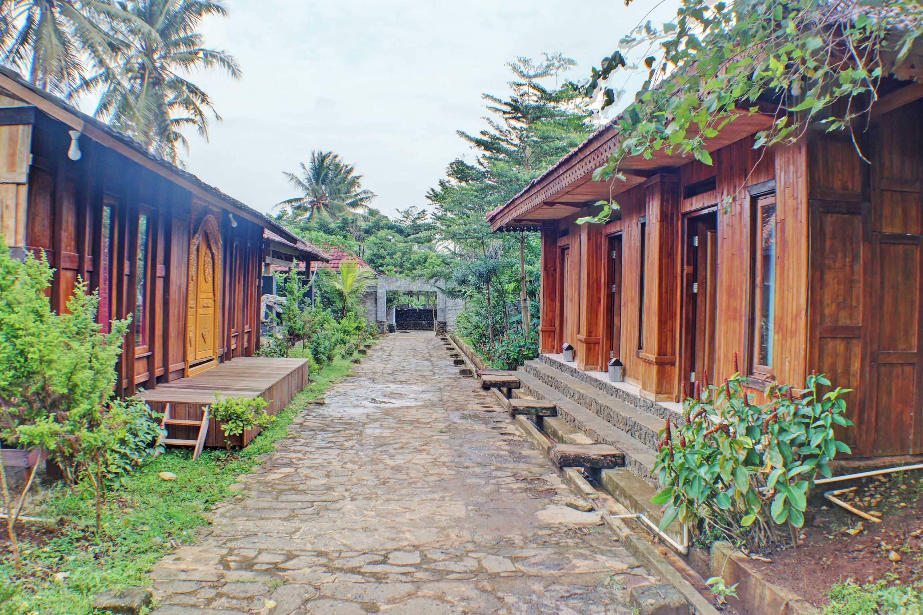 Gift card for Capital O 92681 Randu Mas Hotel & Resort Taman Purbakala Gift card for Capital O 92681 Randu Mas Hotel & Resort Taman Purbakala