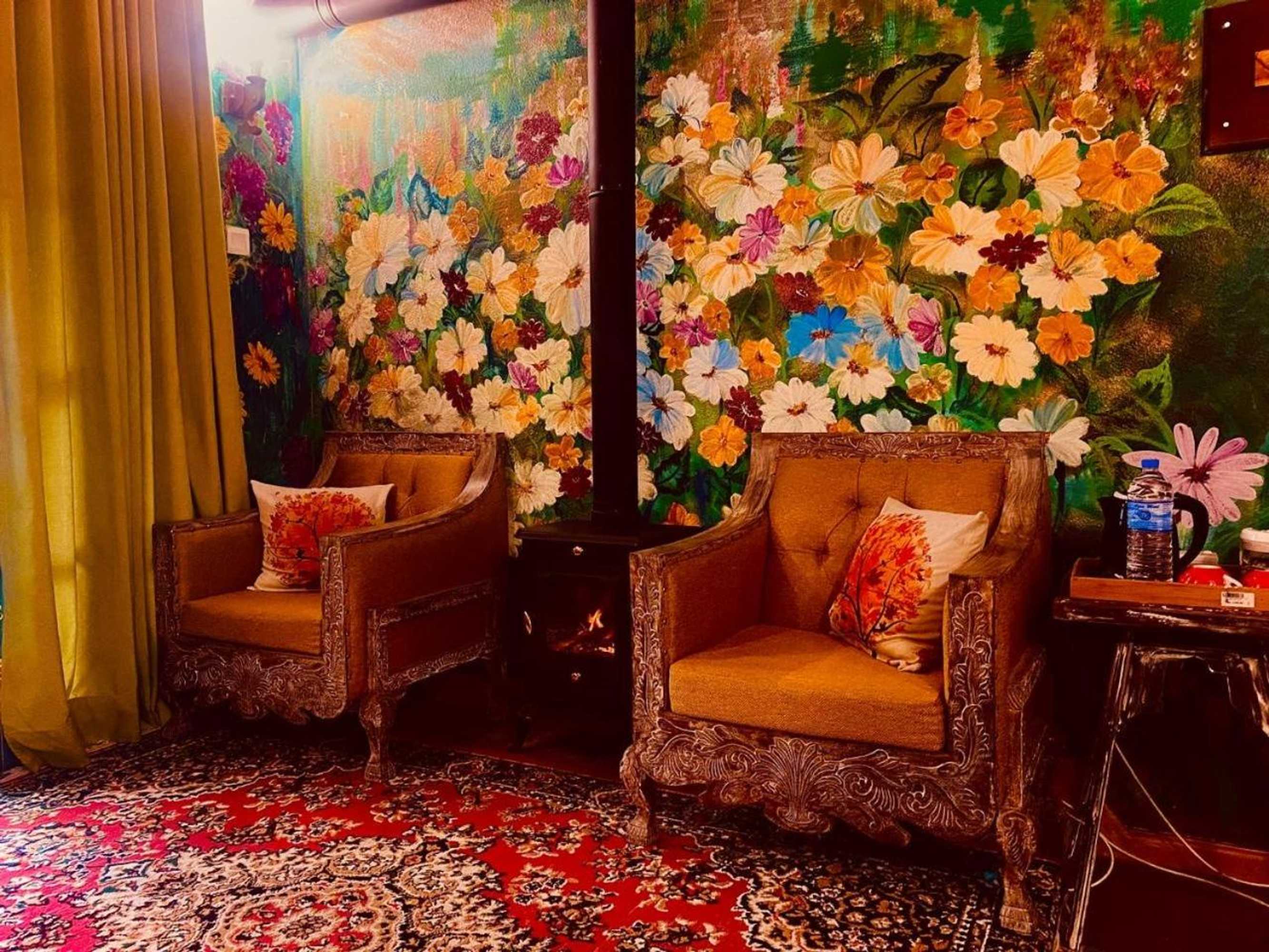 Gift card for Serendipity Lake Artistic Bungalow by Heidis Home