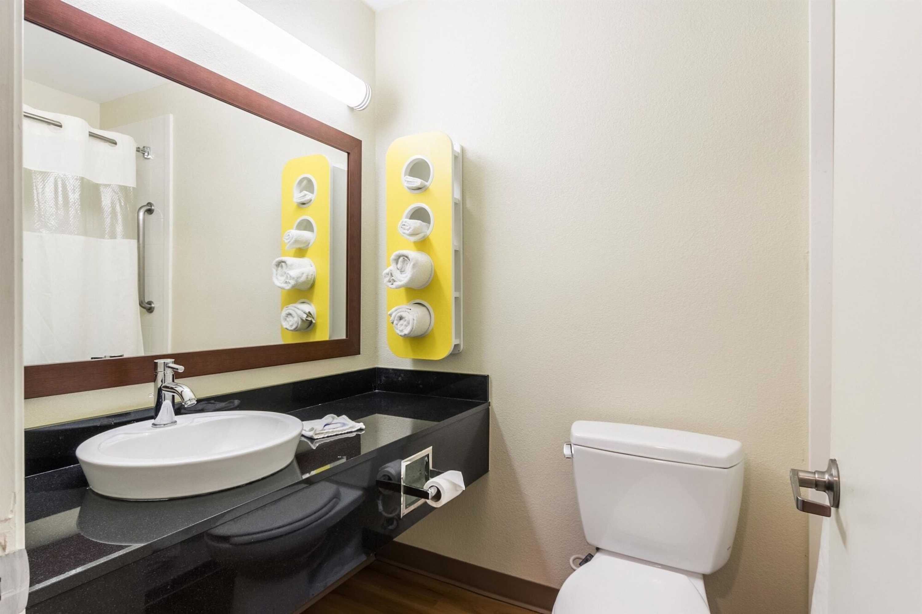 Gift card for Motel 6 New Brunswick