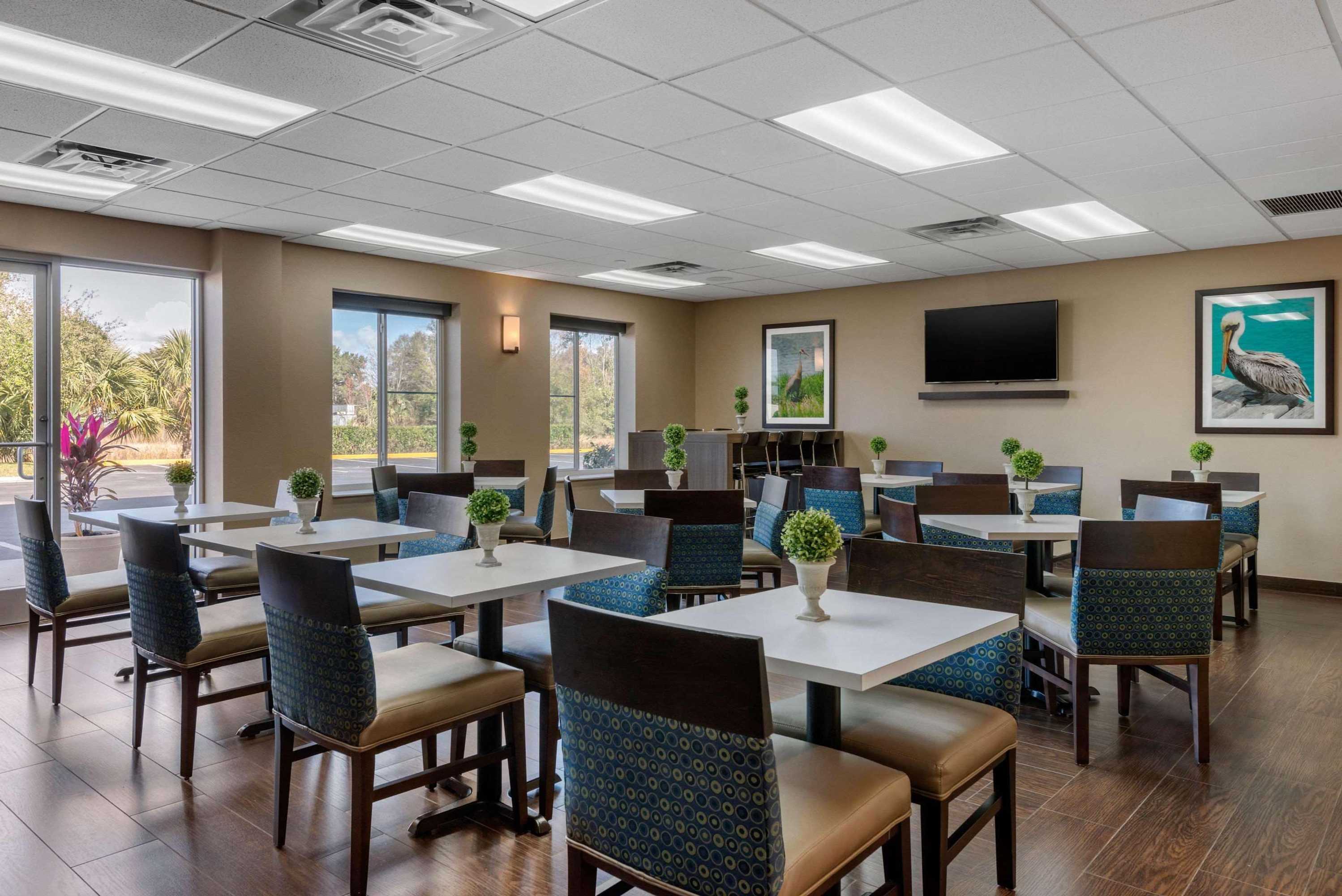 Gift card for Comfort Inn & Suites Wildwood - The Villages Gift card for Comfort Inn & Suites Wildwood - The Villages