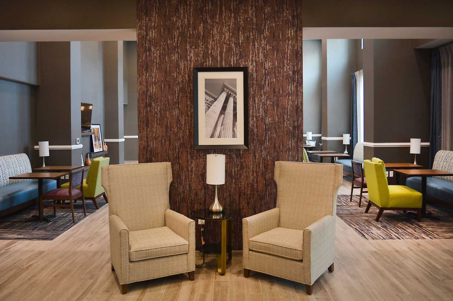 Gift card for Hampton Inn & Suites Philadelphia/media