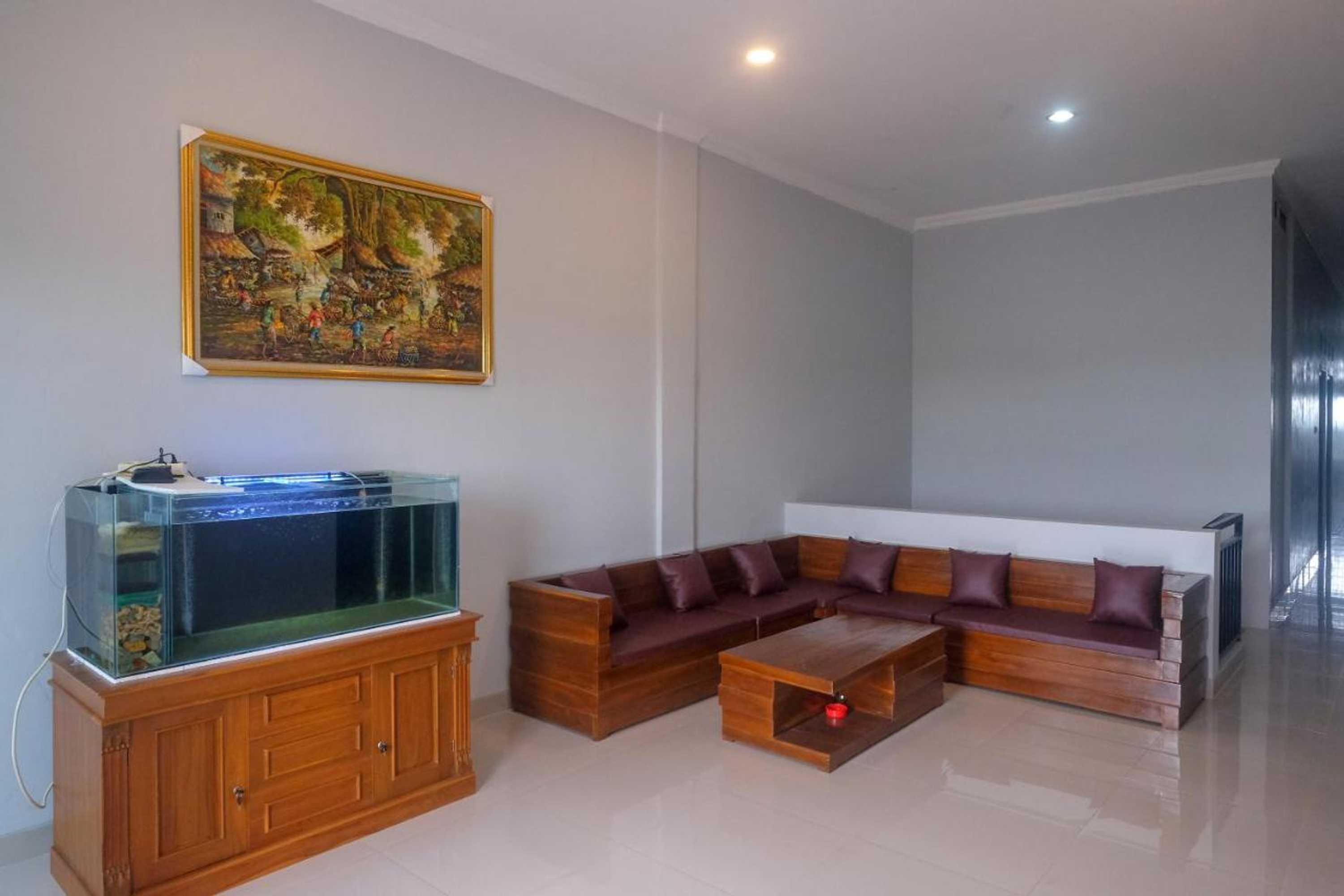 Gift card for Reddoorz Near Dr Oen Solo Baru Hospital Gift card for Reddoorz Near Dr Oen Solo Baru Hospital