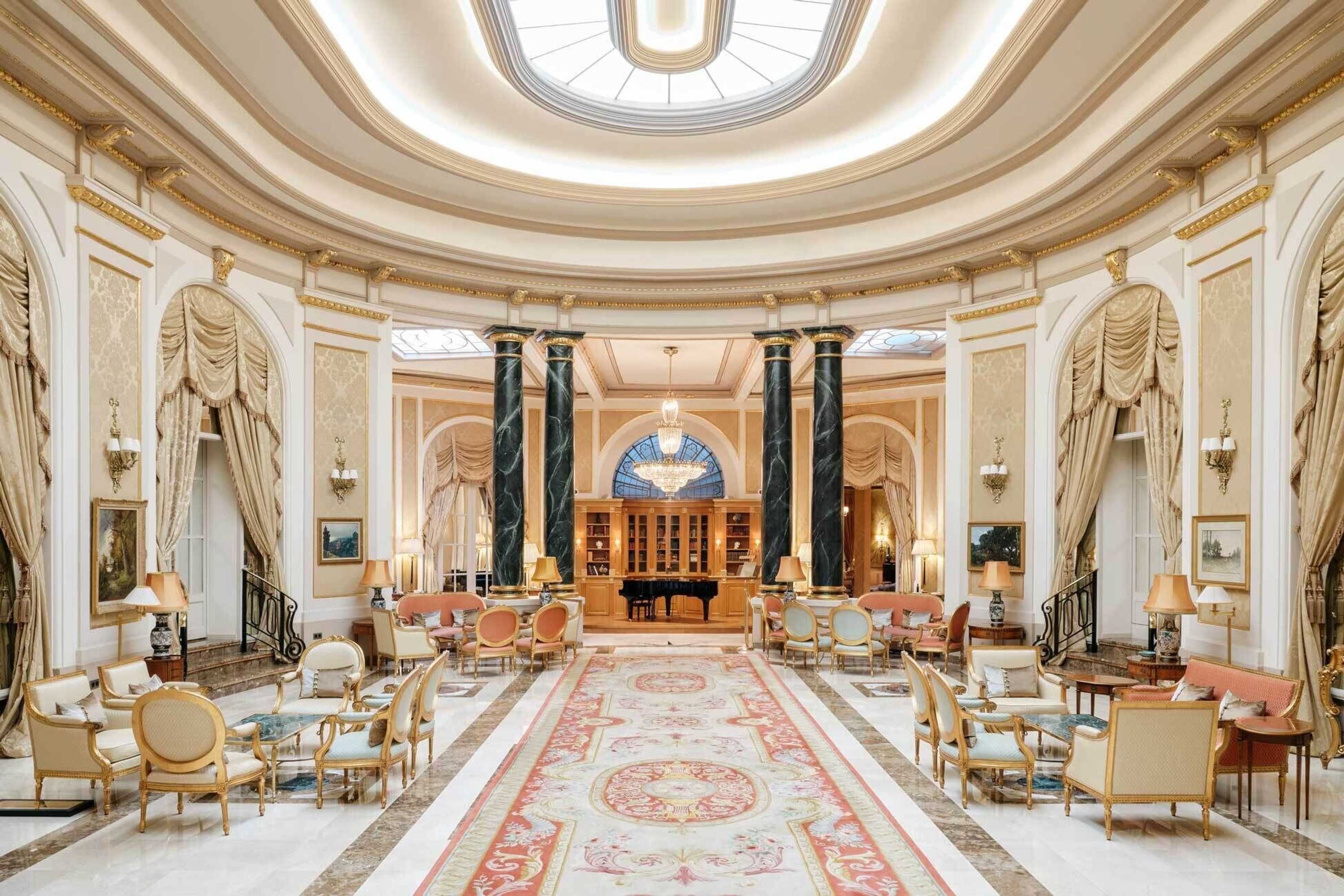 Gift card for Hotel El Palace Barcelona Gift card for Hotel El Palace Barcelona